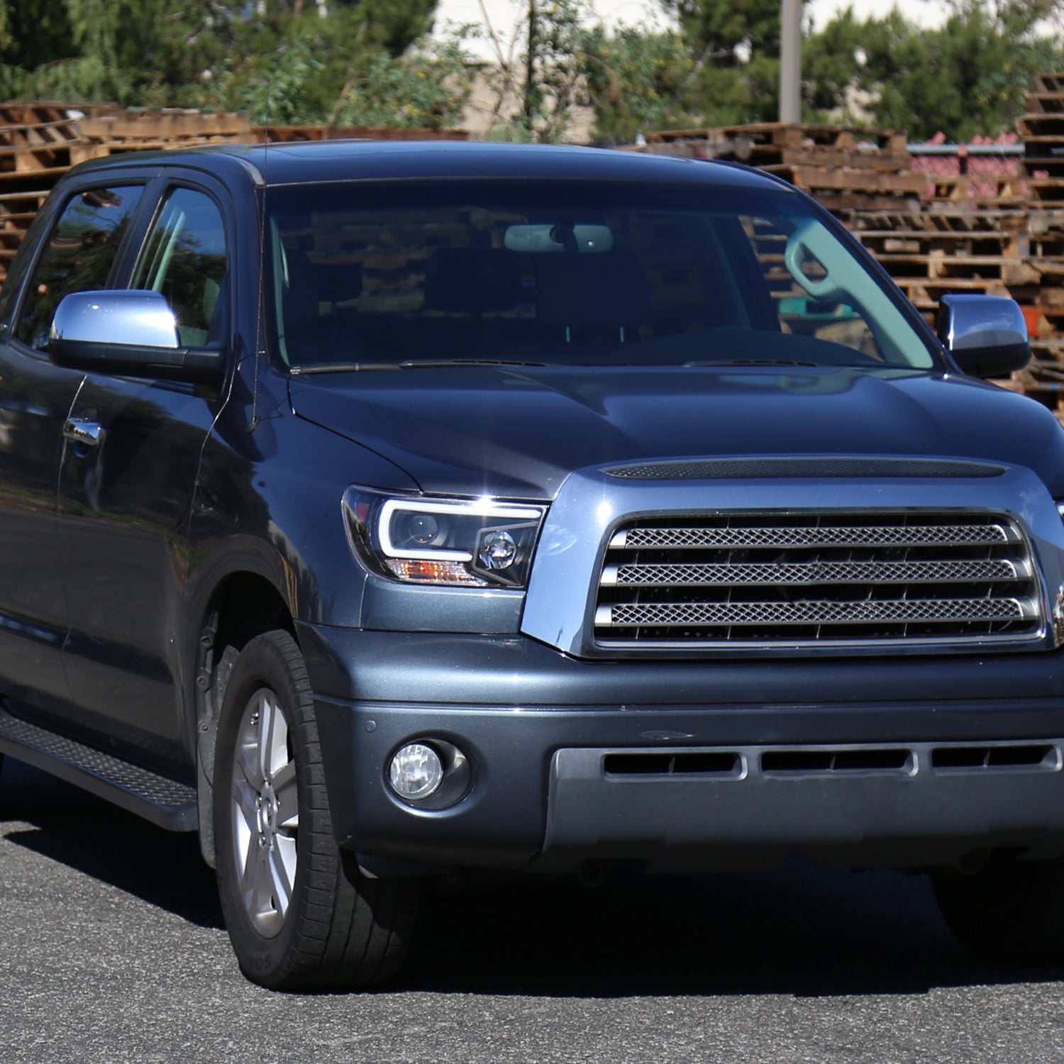 2007-2013 Toyota Tundra/ 2008-2017 Sequoia LED C-Bar Projector Headlights Black