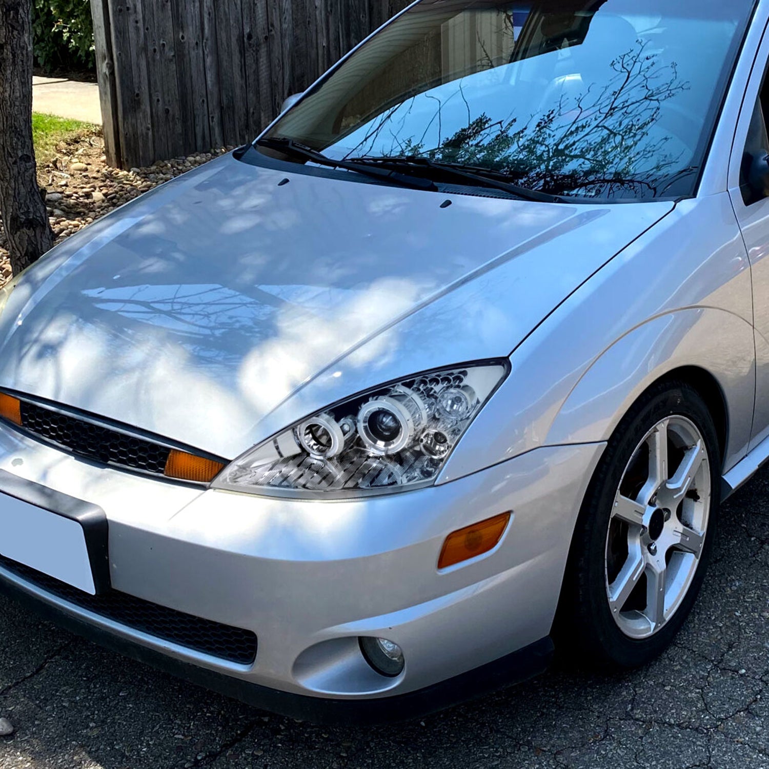 2000-2004 Ford Focus Dual Halo Projector Headlights Chrome/Clear Lens