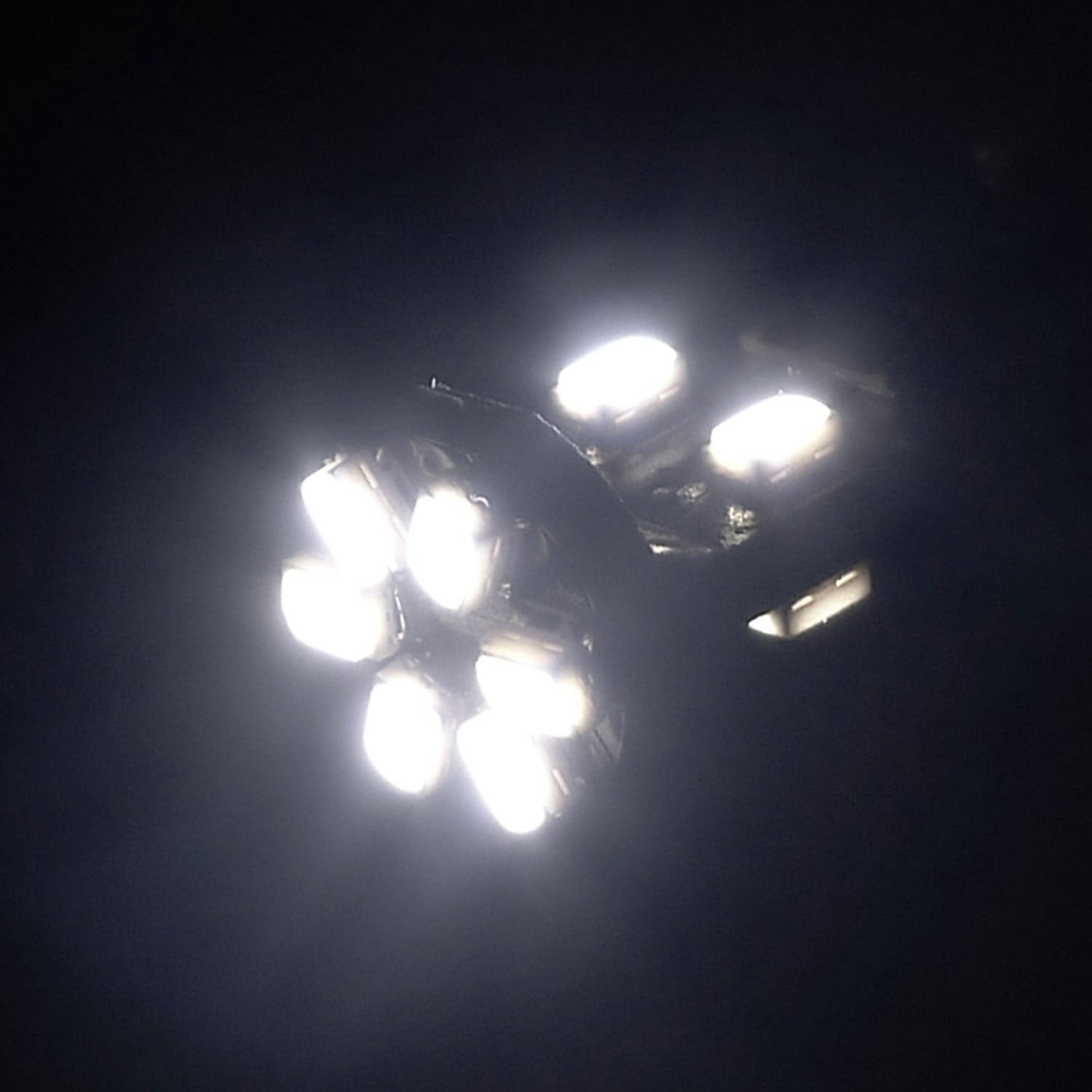 T10 10 SMD LED Bulb w/ Integrated Canbus - 2PC White