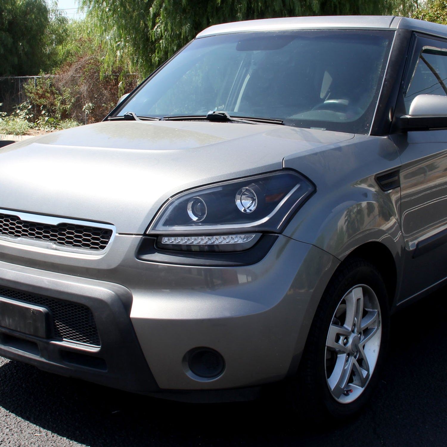 2010-2011 Kia Soul Projector Headlights LED Light Bar&LED Signal Lights Black