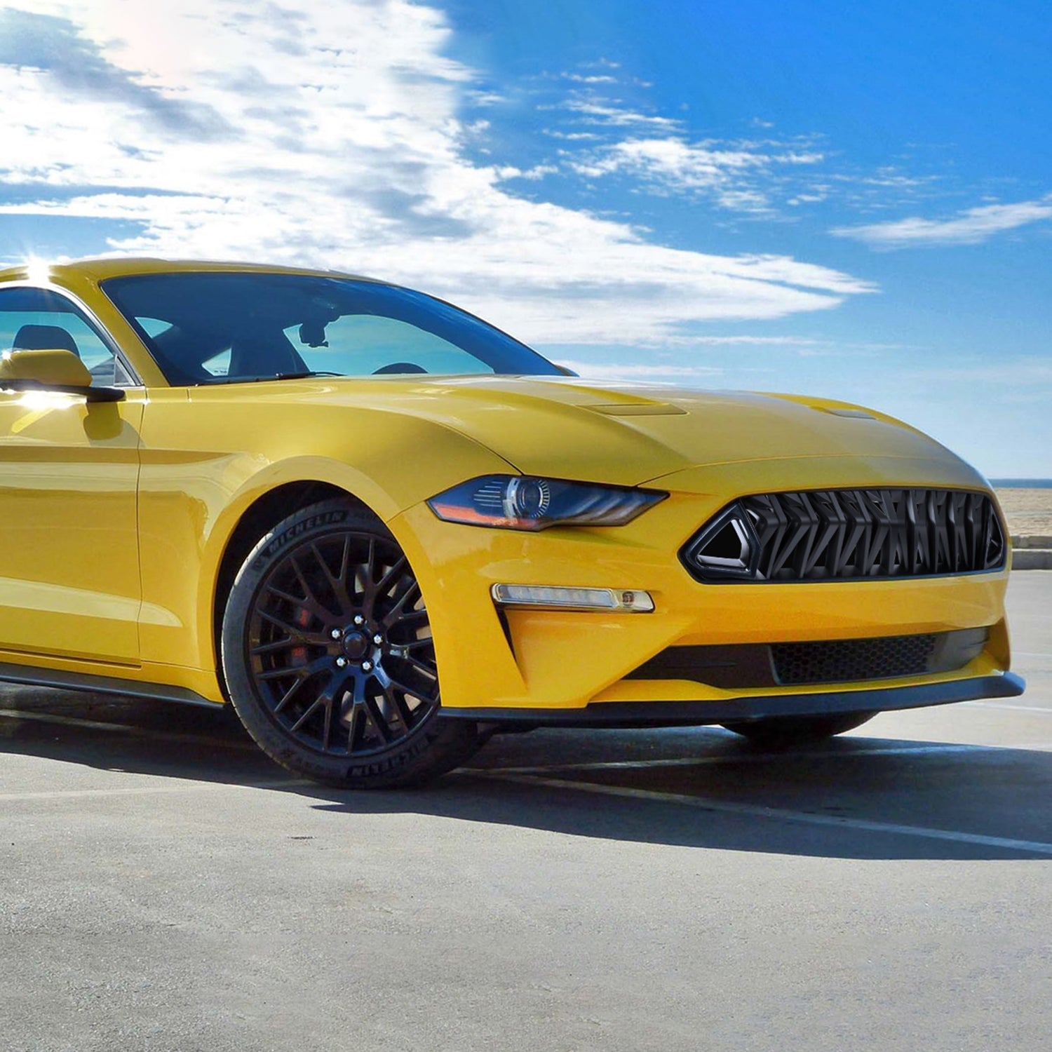 2018-2023 Ford Mustang Shark Hood Grille w/3D Smoke LED Turn Signal Lights