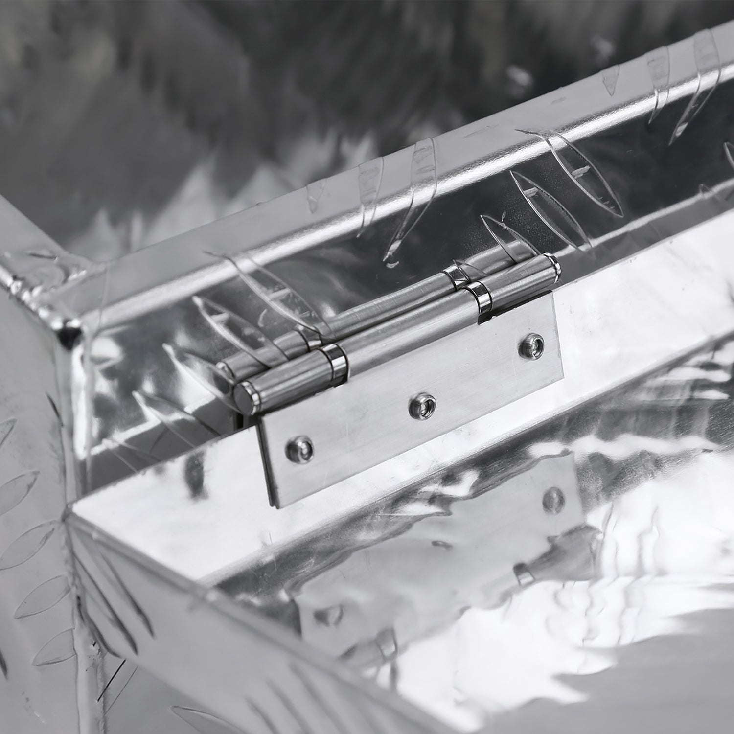 Universal 20" Heavy Duty Silver Aluminum Tool Box w/ Lock & Keys