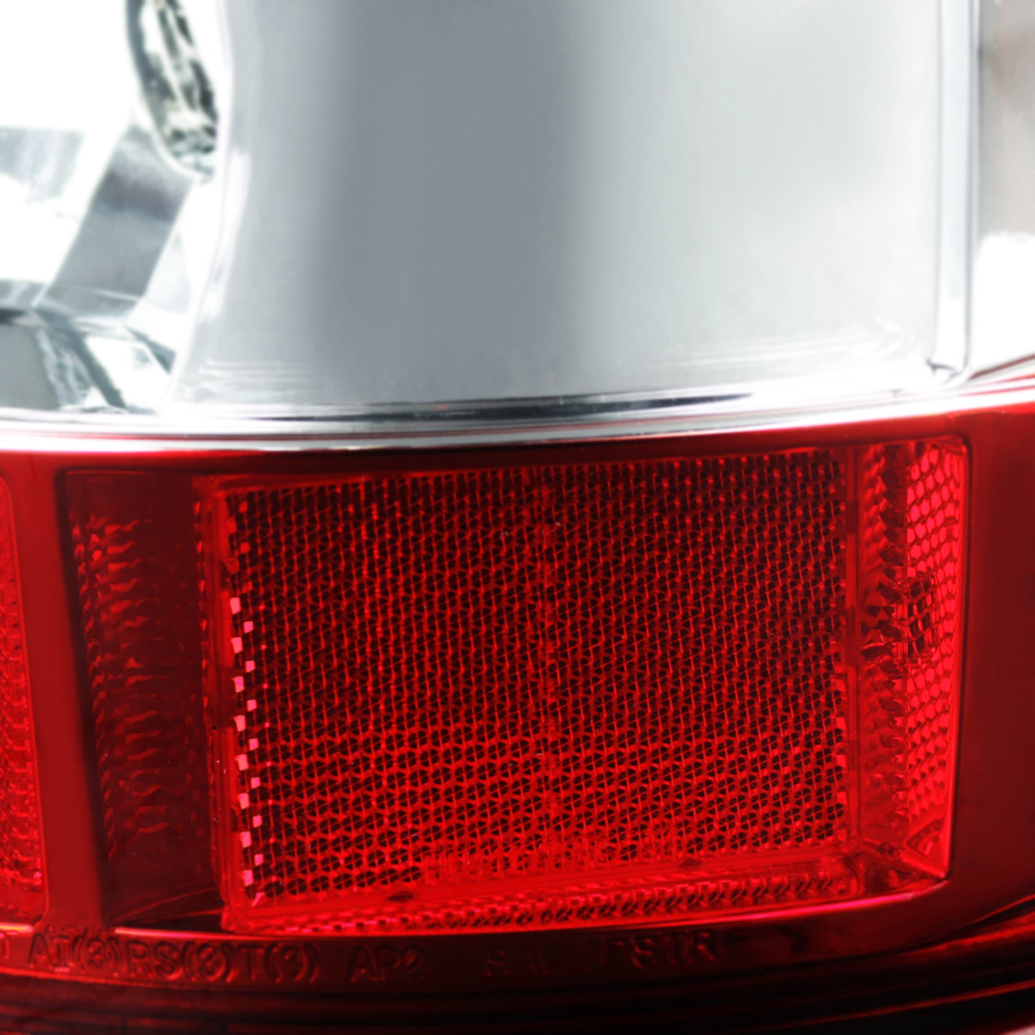 2000-2006 Chevy Suburban/Tahoe GMC Yukon/Yukon XL Tail Lights Chrome/Red Clear