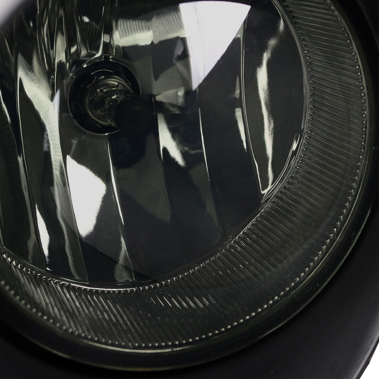 2007-2013 Toyota Tundra/Sequoia H10 Fog Lights Kit Chrome Housing/Smoke Lens