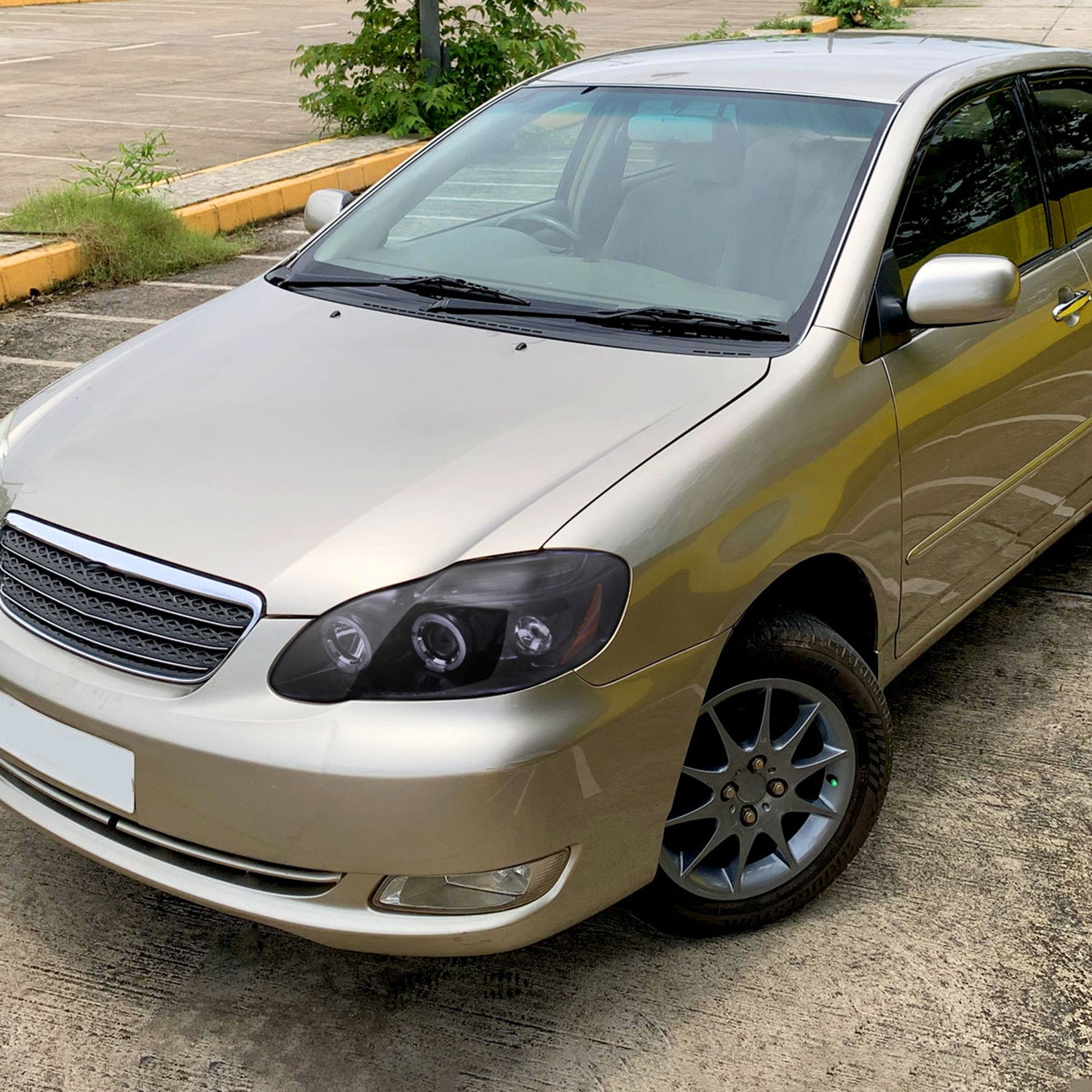 2003-2008 Toyota Corolla Dual Halo Projector Headlights Glossy Black/Smoke