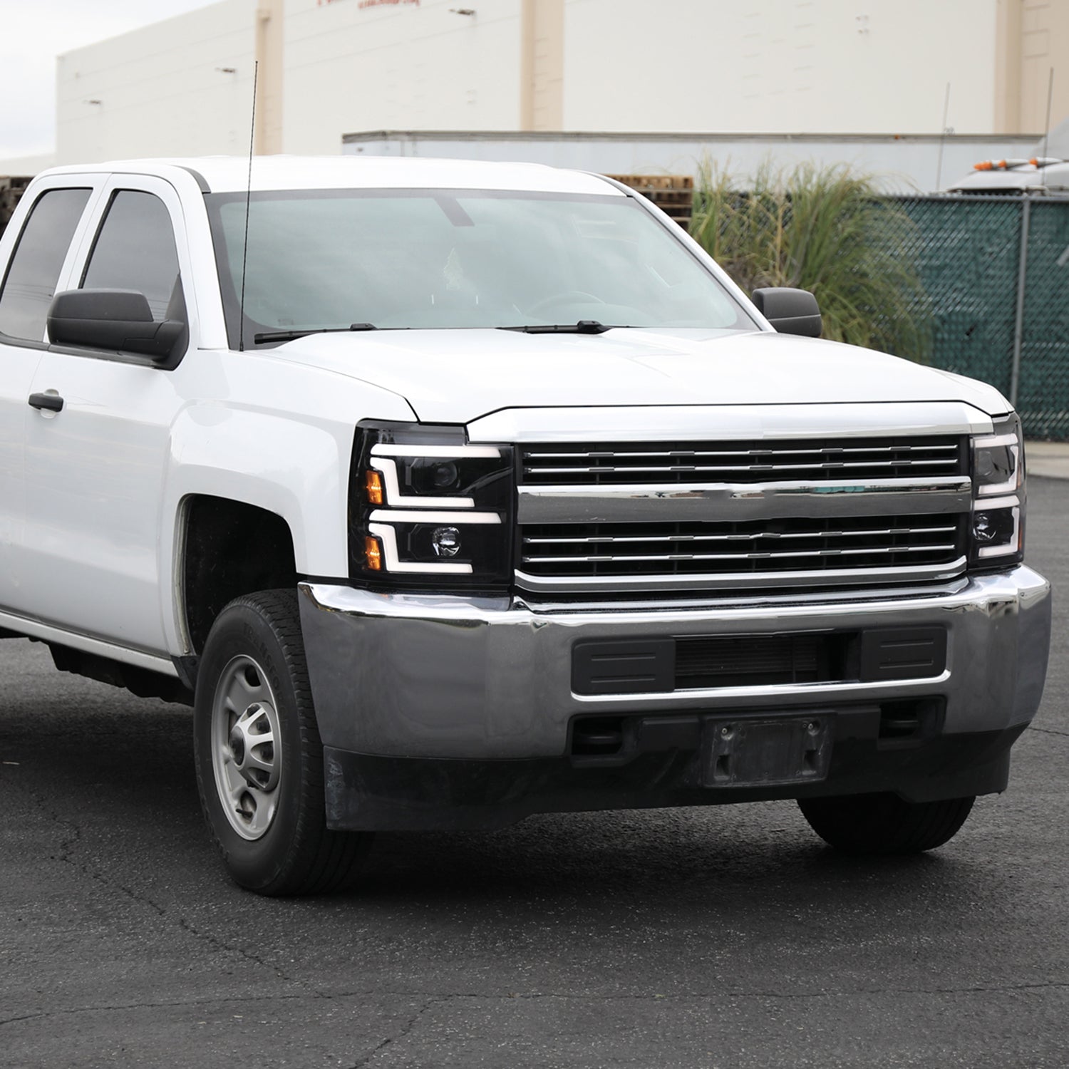 2015-2019 Chevy Silverado 2500HD/3500HD LED Signal Projector Headlights Smoke