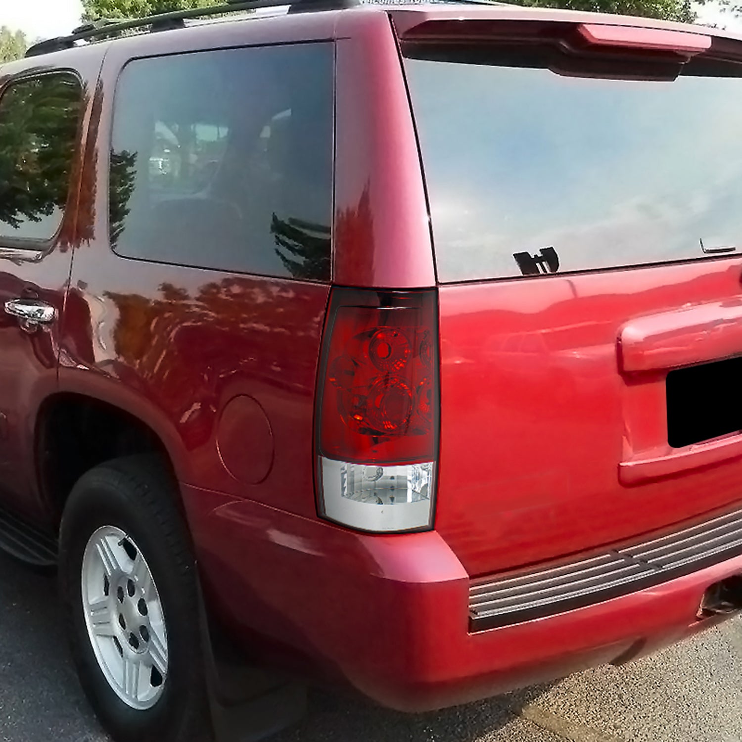 2007-2014 Chevy Tahoe/Suburban Tail Lights Chrome Housing/Red Clear Lens