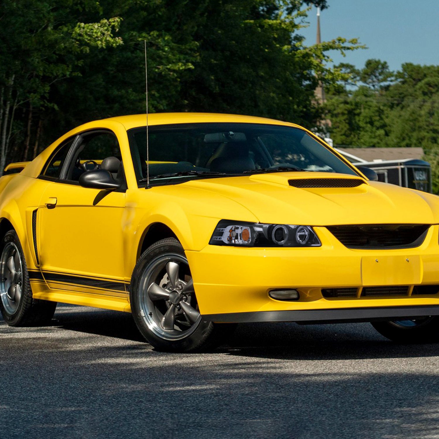 1999-2004 Ford Mustang Dual Halo Projector Headlights Glossy Black/Smoke Lens