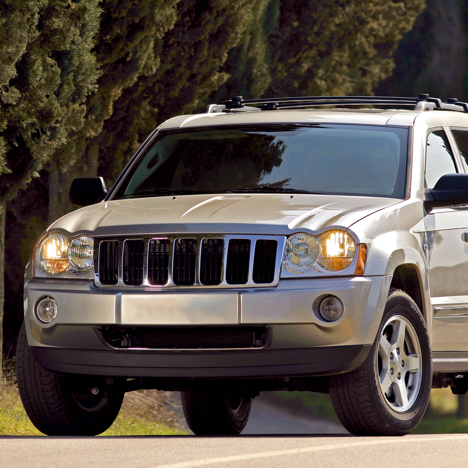 2005-2007 Jeep Grand Cherokee Factory Style Headlights Chrome/Clear Lens