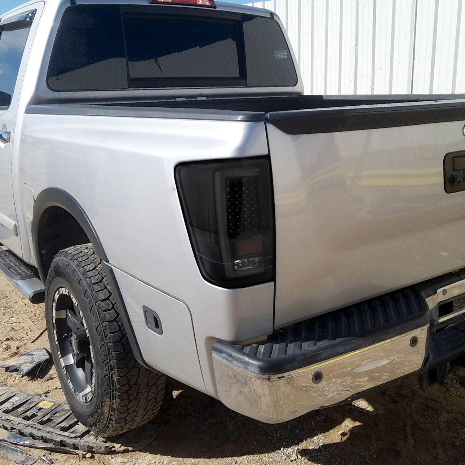 2004-2015 Nissan Titan LED Tail Lights with White LED Tube Glossy Black/Smoke