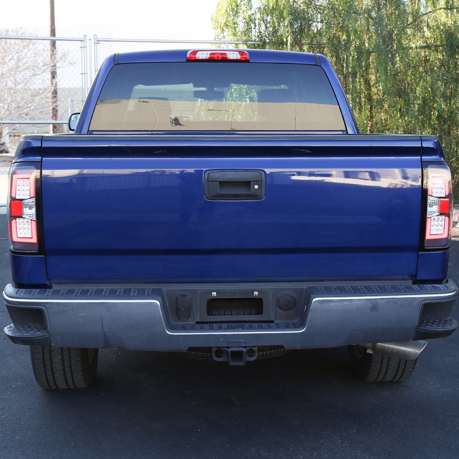 2014-2018 Chevy Silverado/Sierra 1500 2500HD OE Tailgate Cap Protector Cover