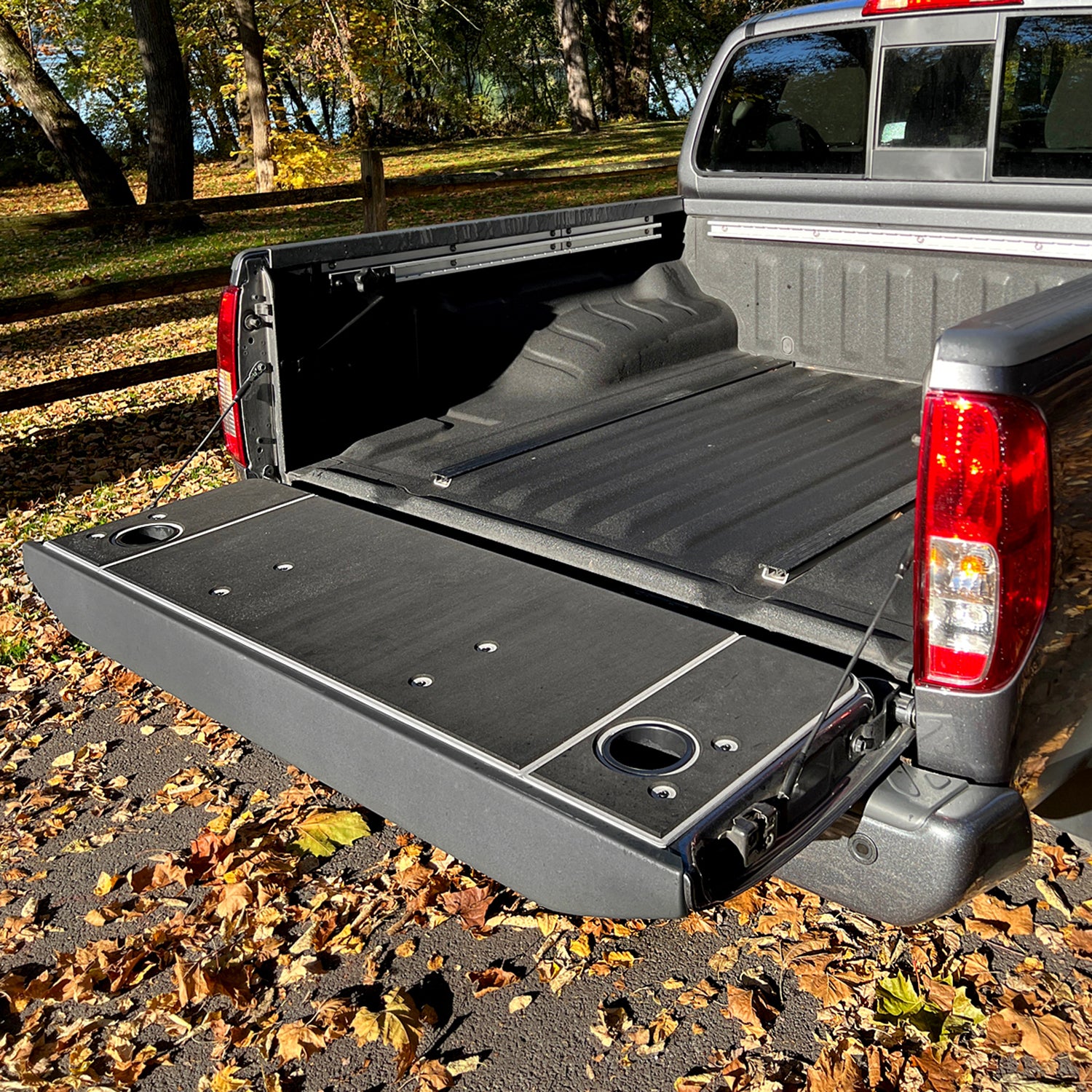 2013-2018 Nissan Frontier Black Textured ABS Tailgate Molding Protector Cap