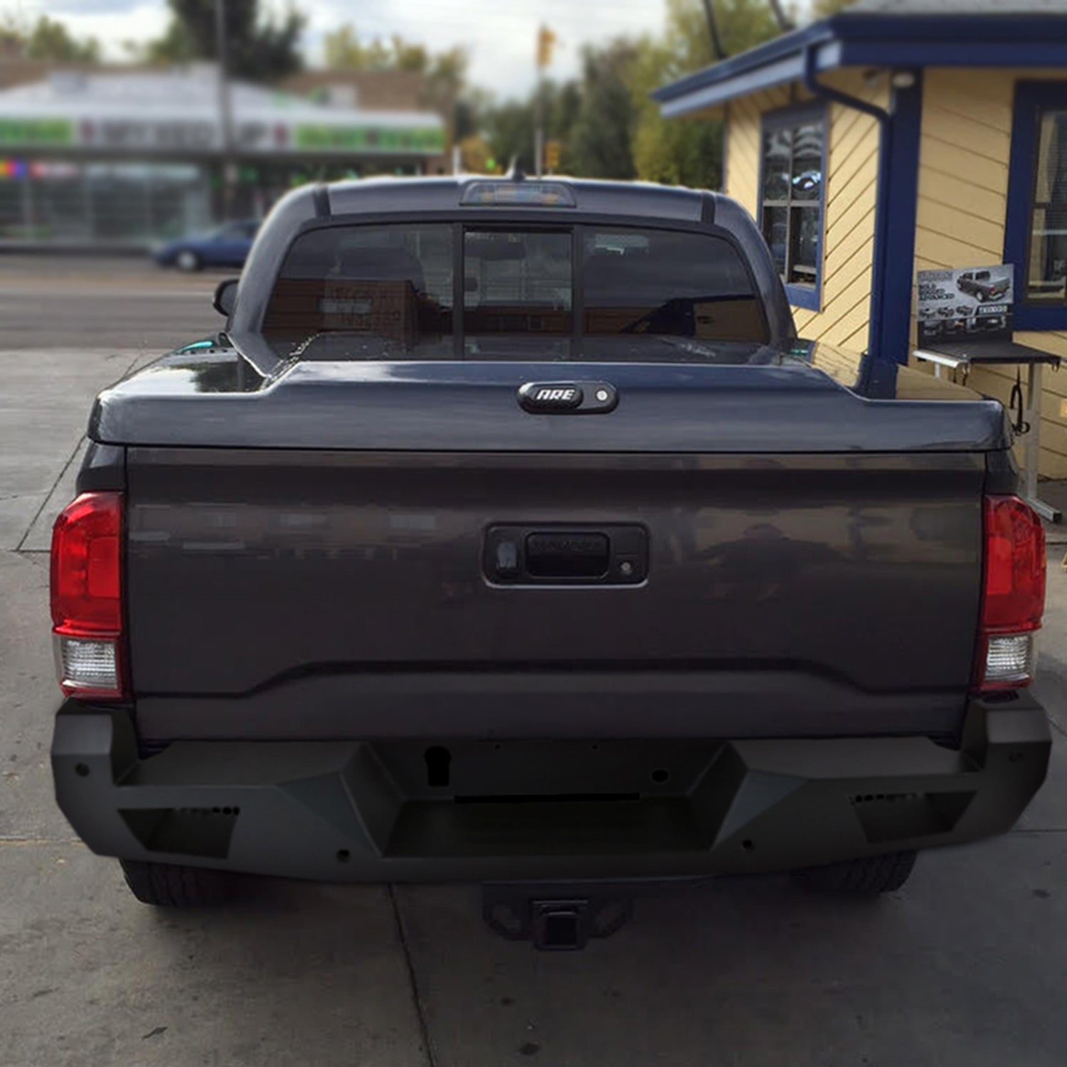 2016-2021 Toyota Tacoma Black Heavy Duty Steel Rear Step Bumper w/License Lamp