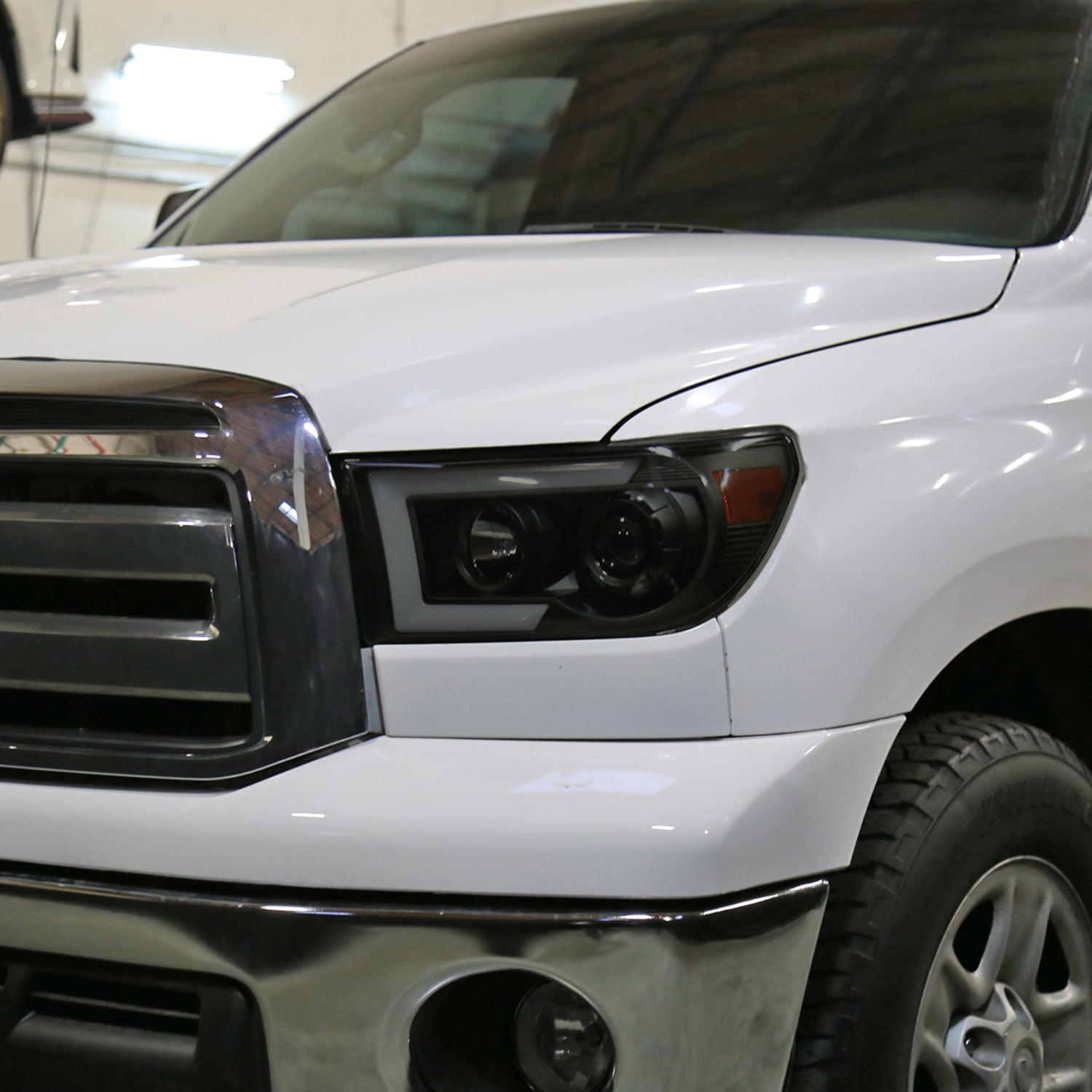 2007-2013 Toyota Tundra/ 08-2017 Sequoia LED CBar Projector Headlights Black