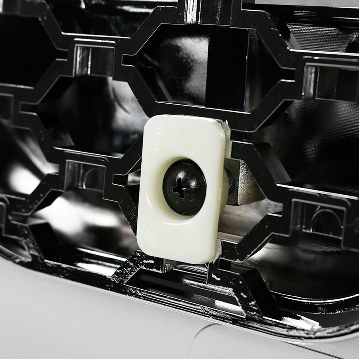 2013-2018 Dodge RAM 1500 Chrome ABS Rebel Style Honeycomb Mesh Grille