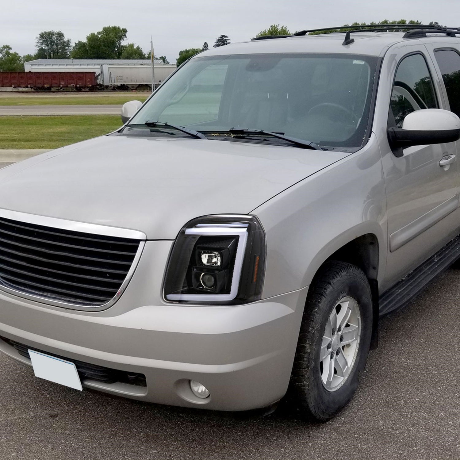 2007-2014 GMC Yukon/XL 1500/XL 2500 LED Signal Projector Headlights Jet Black