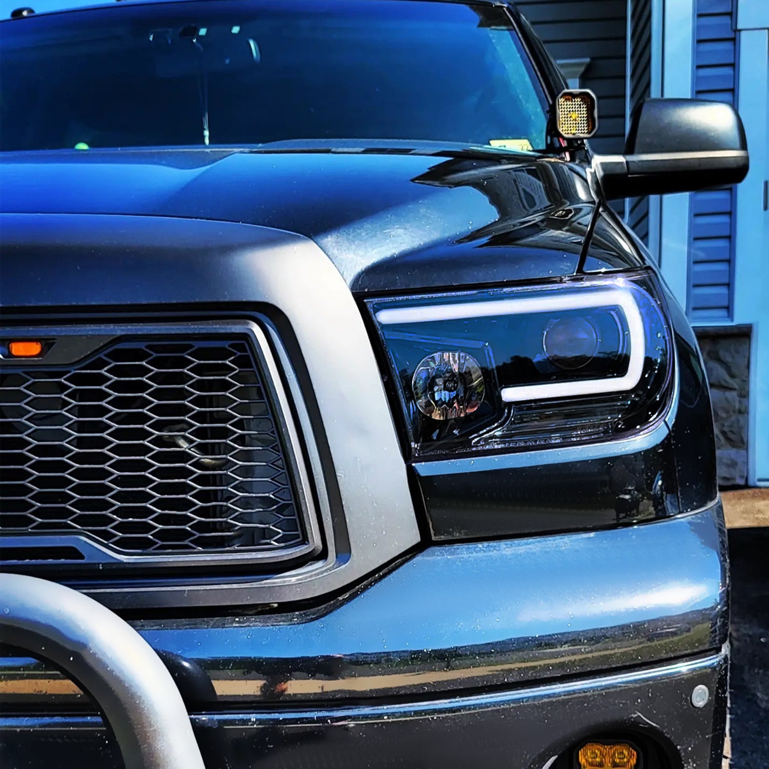 2007-2013 Toyota Tundra/ 2008-2017 Sequoia LED C-Bar Projector Headlights Smoke