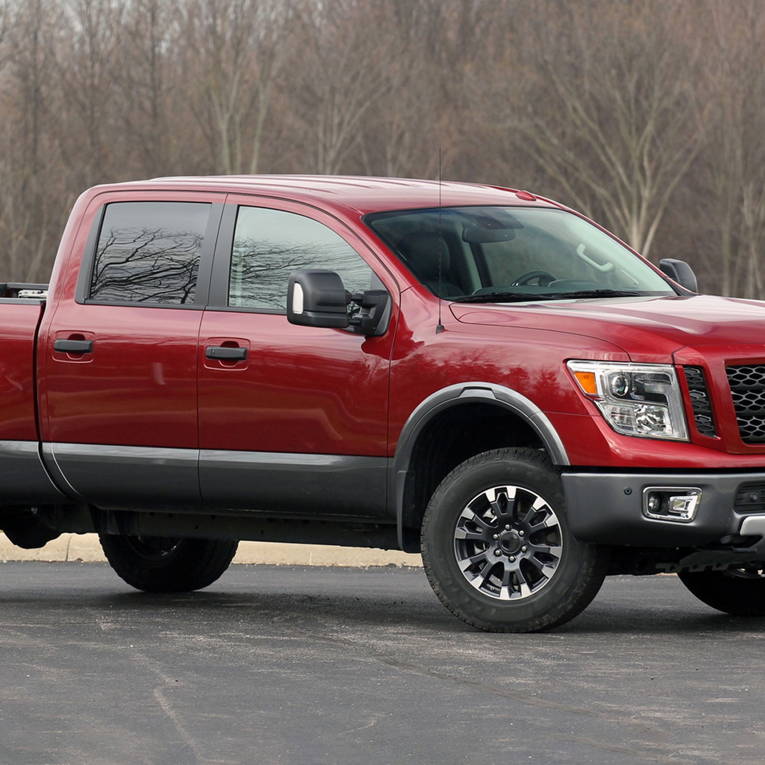 2016-2022 Nissan Titan BSM Memory Fuction & Manually Black Towing Mirrors