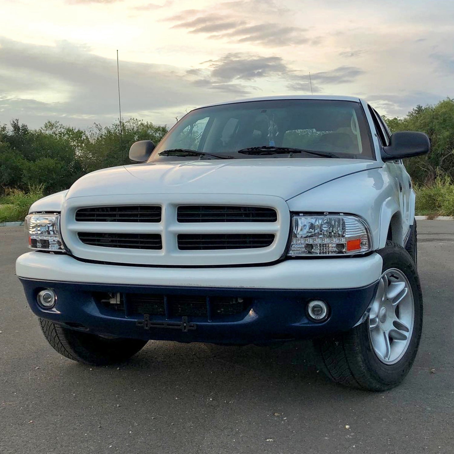 1997-2004 Dodge Dakota/ Durango LED Light Factory Crystal Headlights Chrome