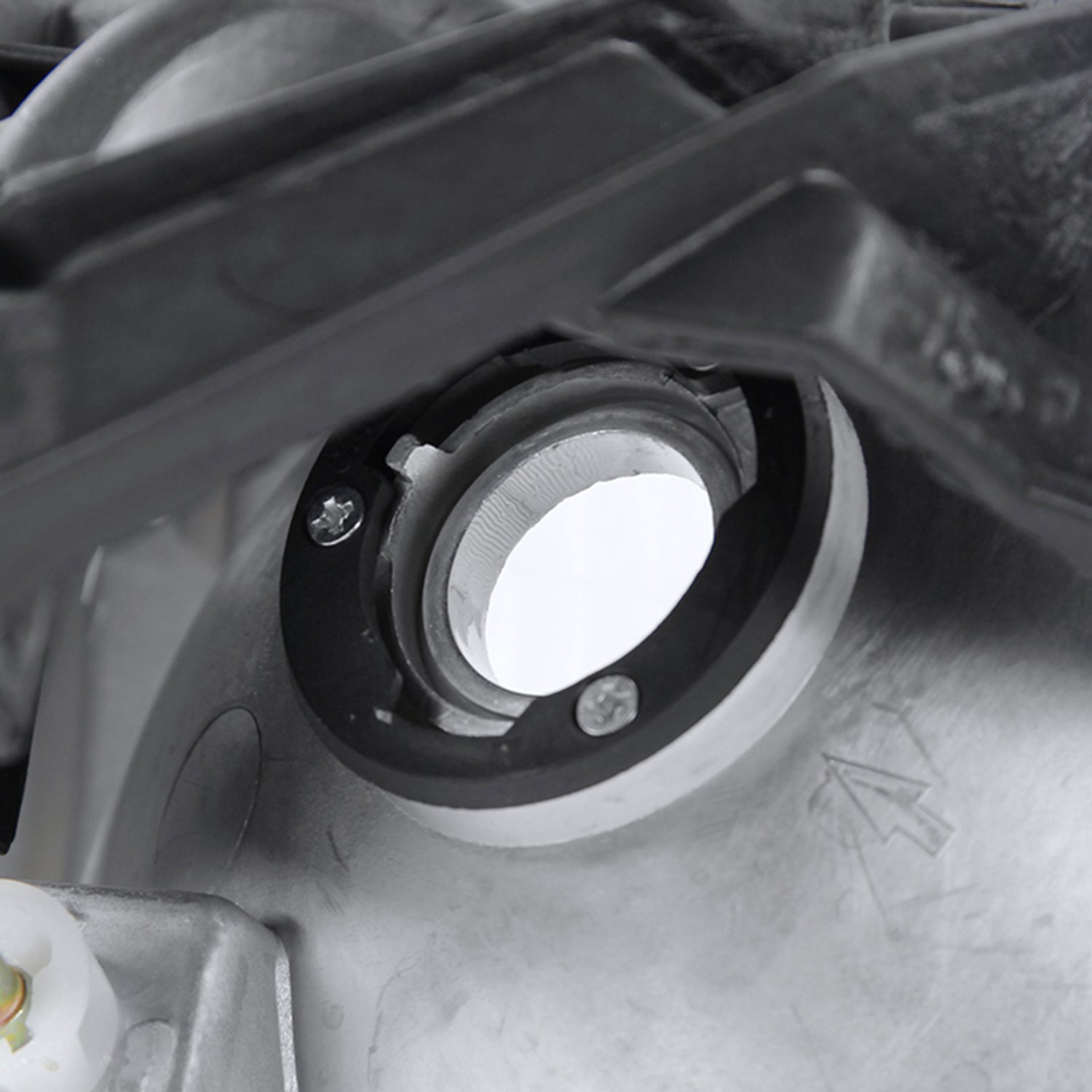 1999-2006 GMC Sierra/Yukon/Yukon XL Crystal Headlight Amber & Driver Side