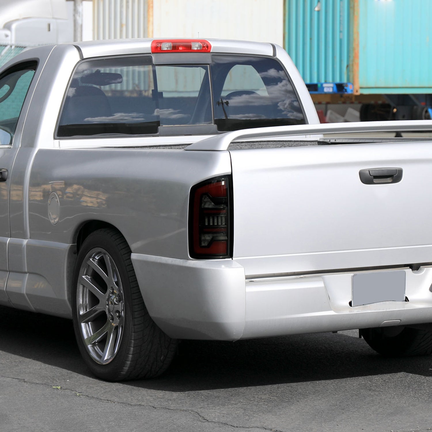 2002-2006 Dodge RAM 1500/2500/3500 Red LED Bar Tail Lights Matte Black/Smoke