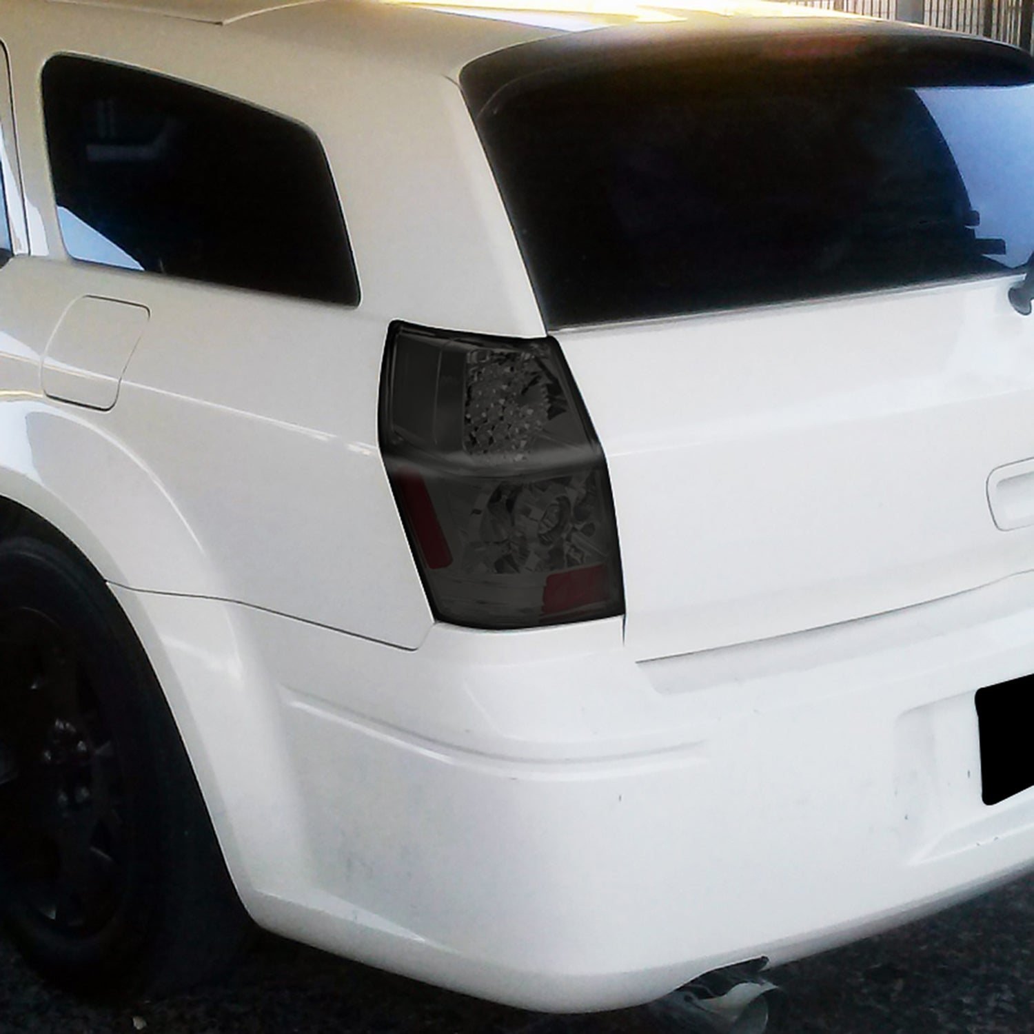 2005-2008 Dodge Magnum LED Tail Lights Chrome Housing/Smoke Lens