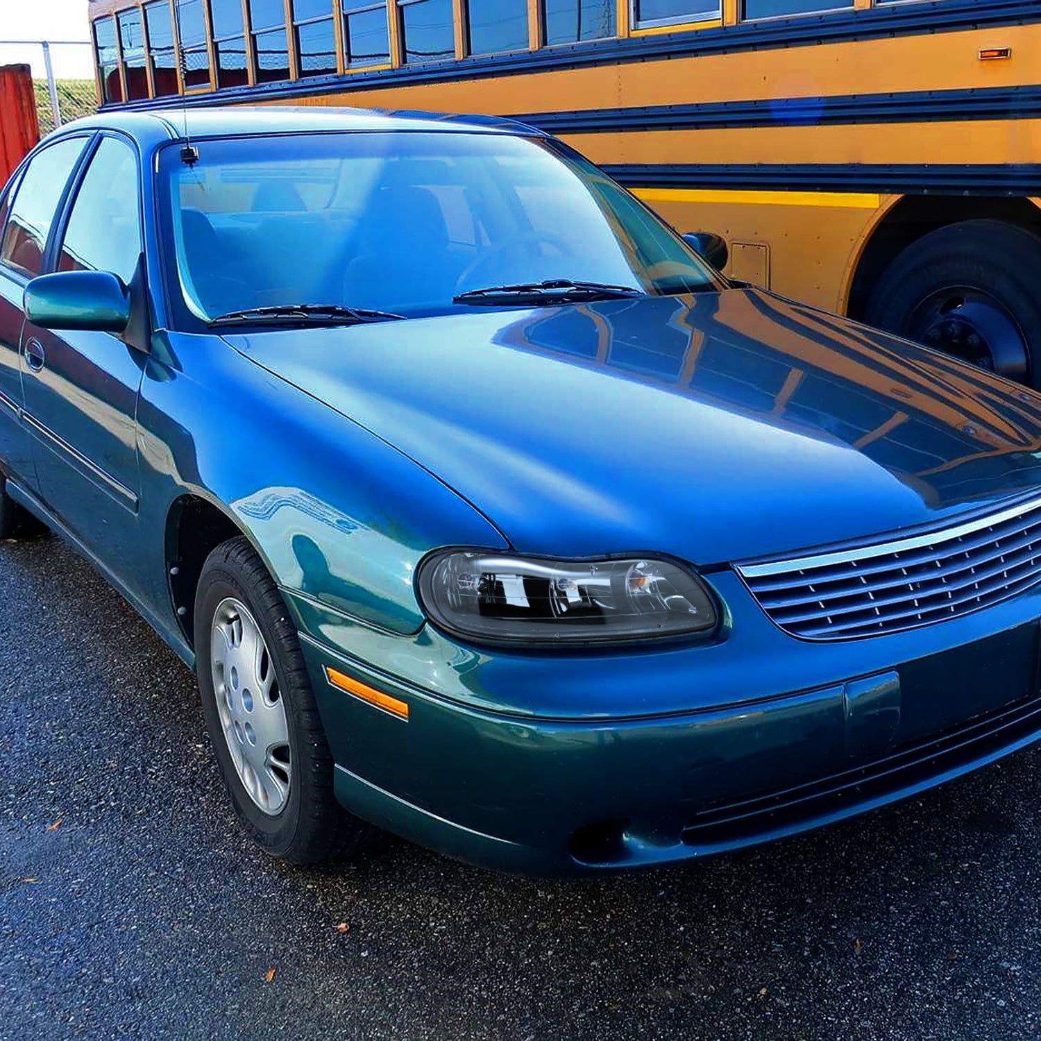 1997-1999 Oldsmobile Cutlass / Chevy Malibu / Classic Factory Headlights Black