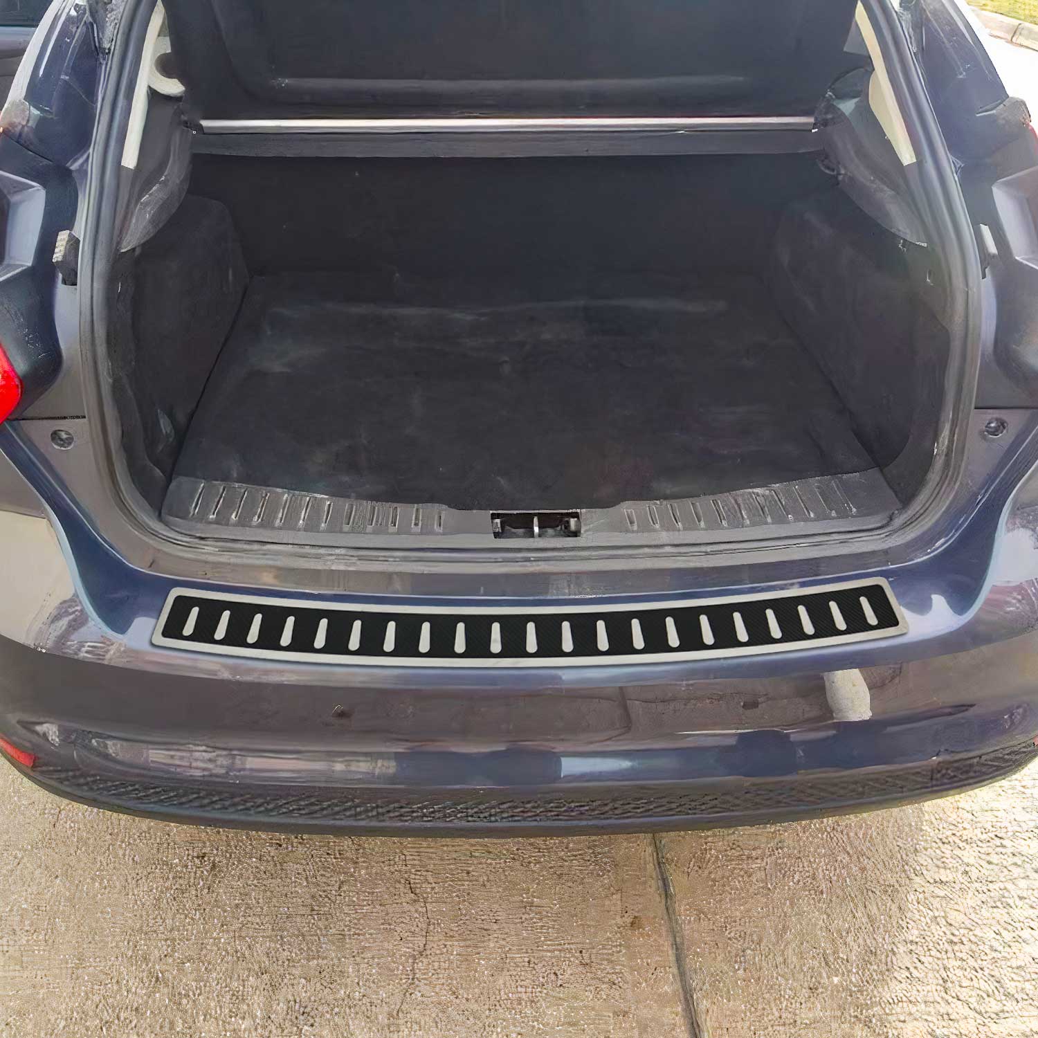 2012-2018 Ford Focus Hatchback Rear Bumper Sill Cover Guard Stainless Steel