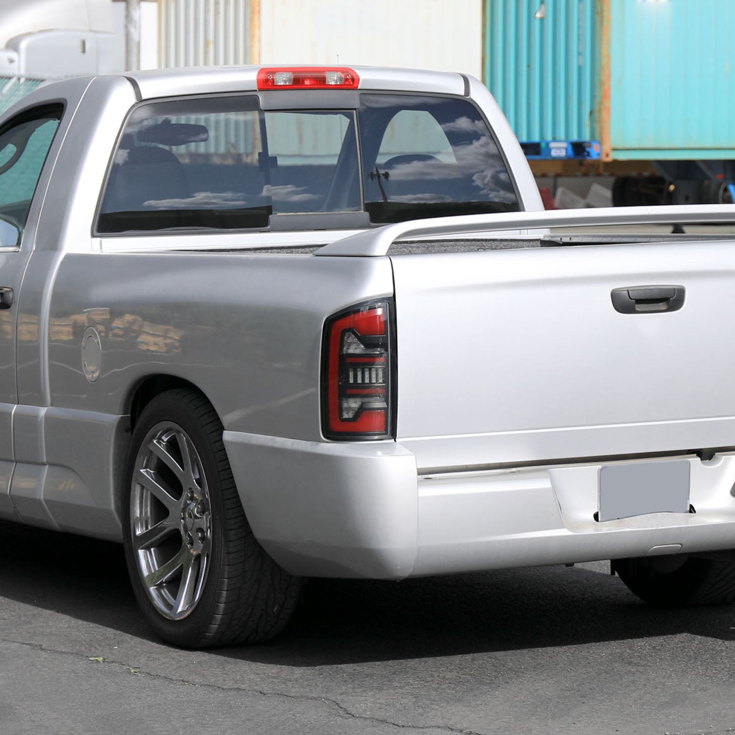 2002-2006 Dodge RAM 1500/2500/3500 Red LED Bar Tail Lights Matte Black/Clear