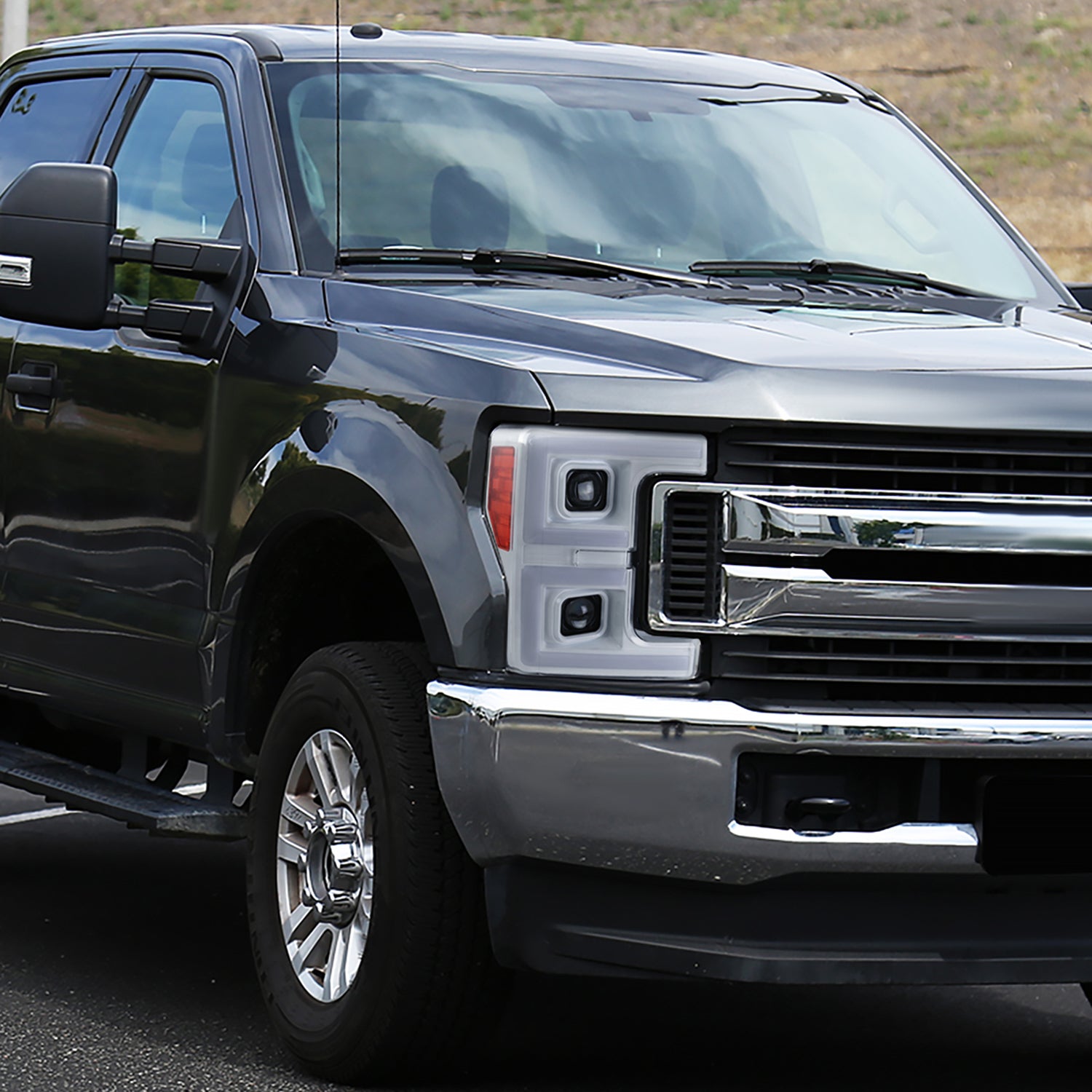 2017-2019 Ford F-250/350/450/550 LED C-Bar Headlights Signal White Housing