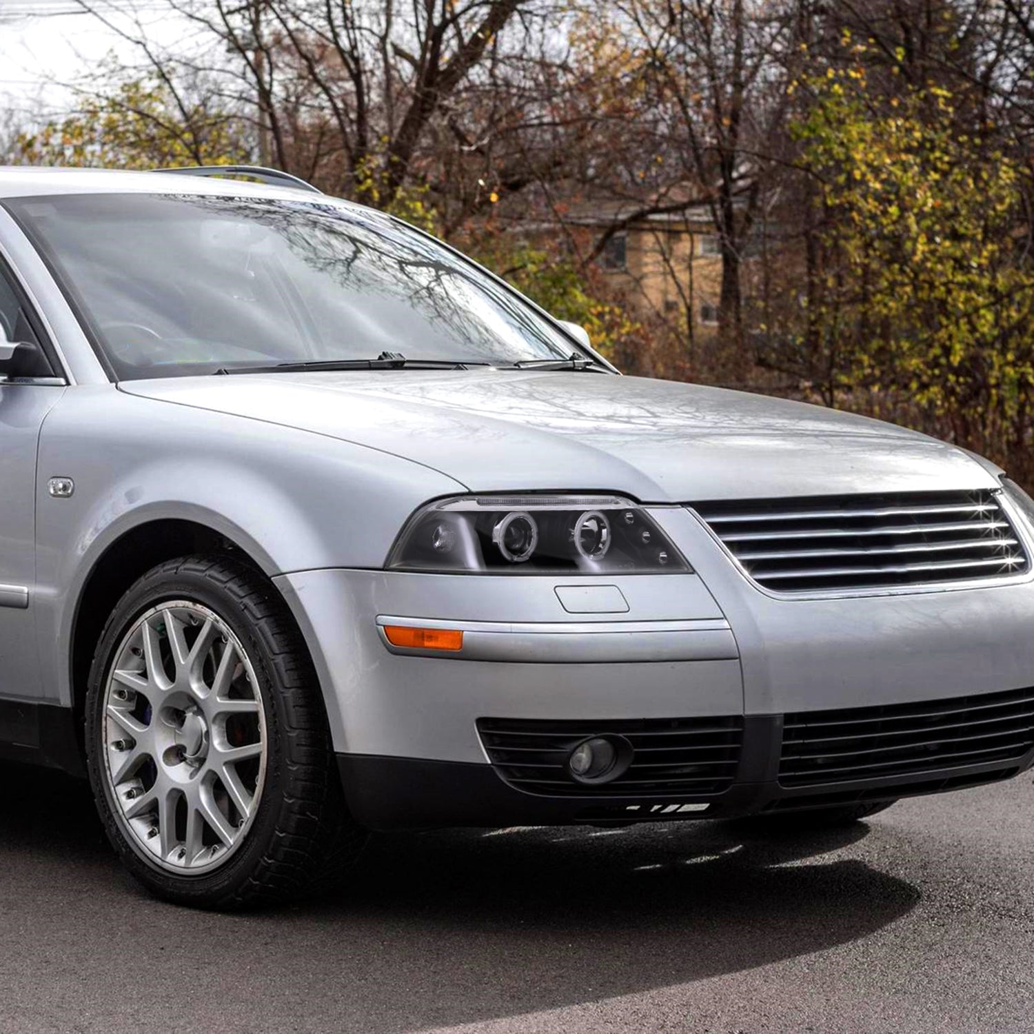 2001-2005 VW Passat Dual Halo Projector Headlights Matte Black/Clear Lens