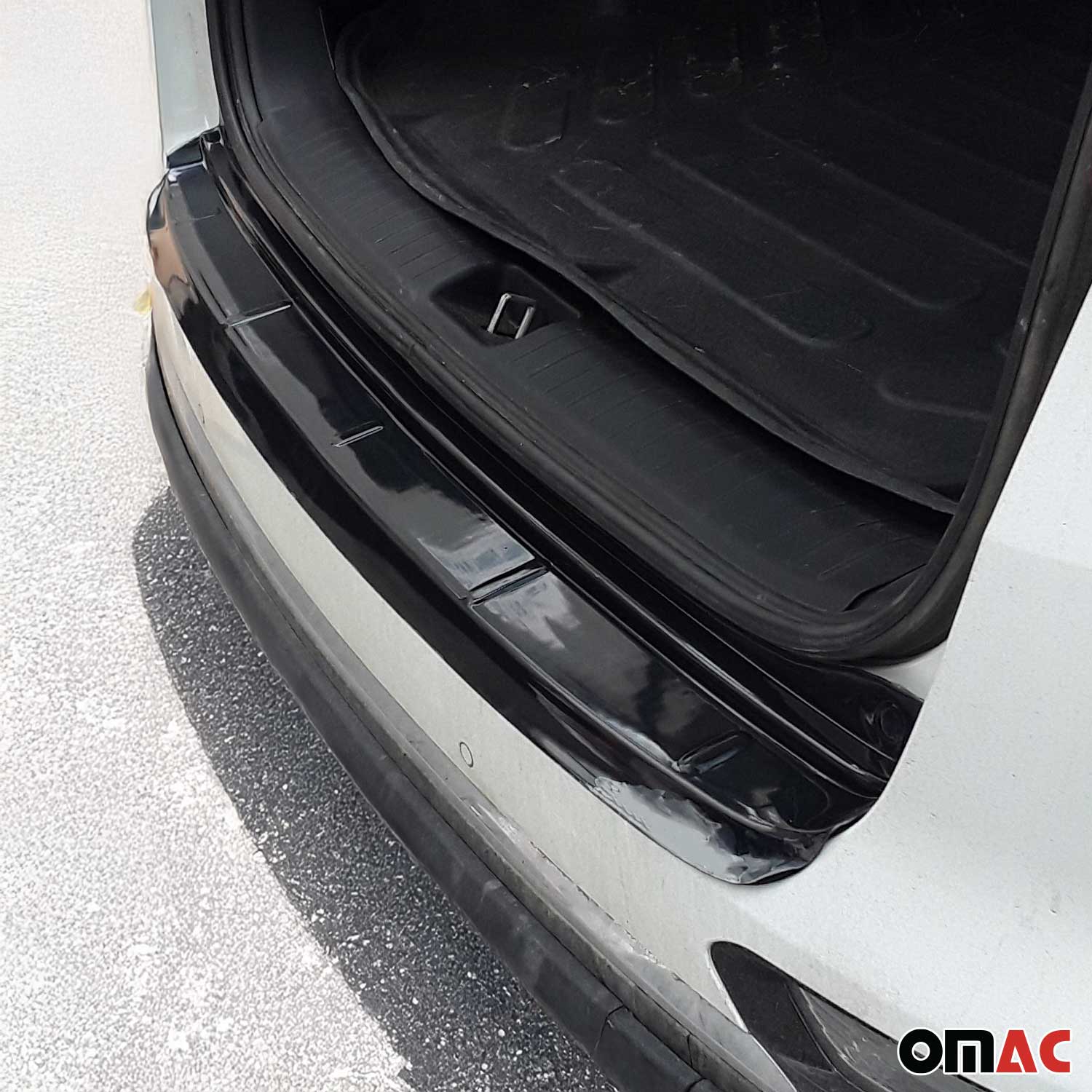 2020-2022 Kia Sportage QL FL Rear Bumper Sill Cover Acrylic Gloss Black 1Pcs