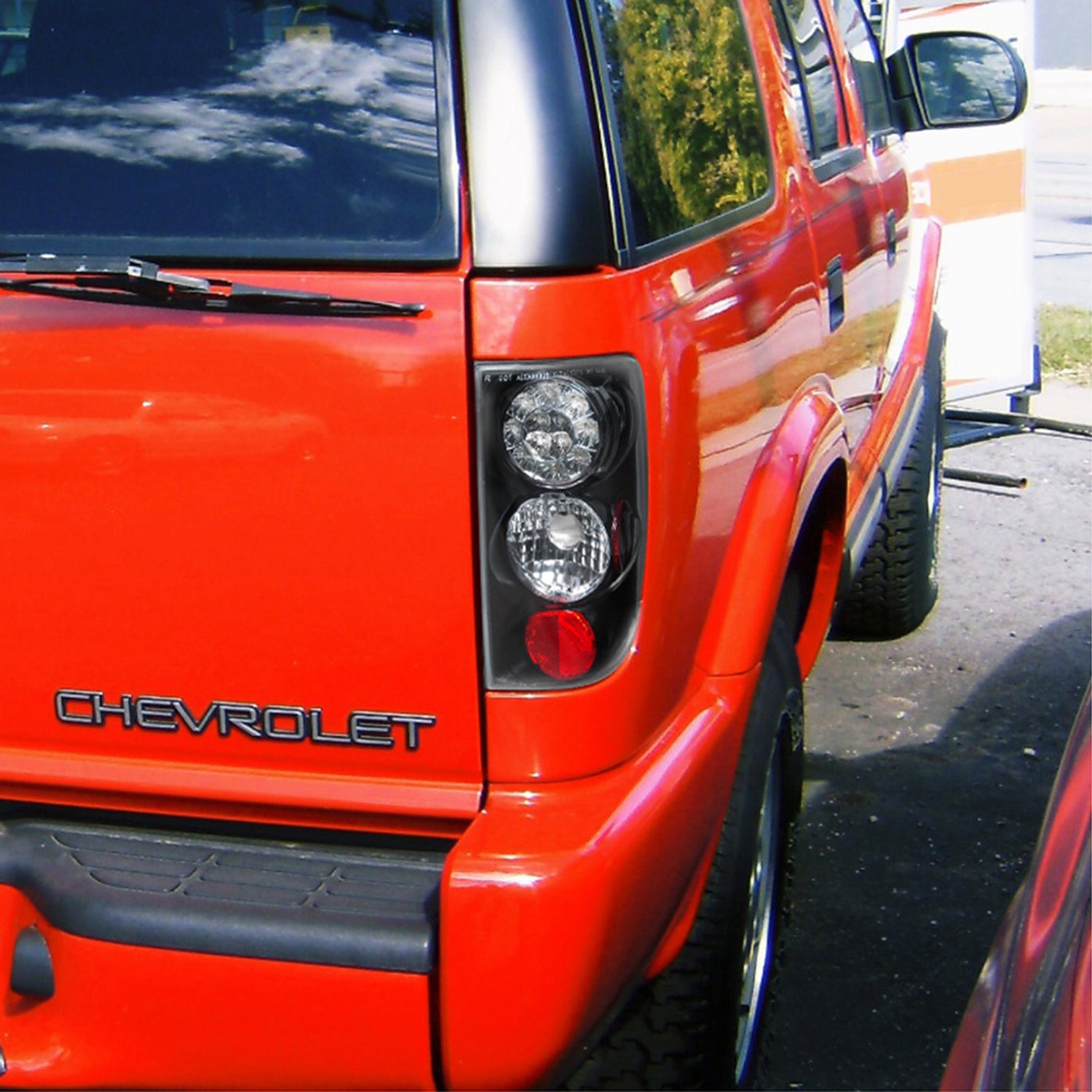 1995-2004 Chevy Blazer/S10 GMC Jimmy/Envoy Bravada LED Tail Lights Matt Black