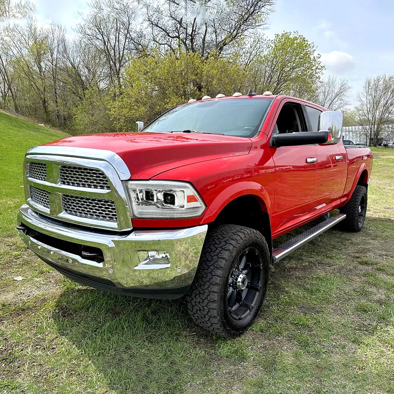 2009-2018 Dodge RAM 1500 / RAM 2500 3500 Switchback Headlights Chrome