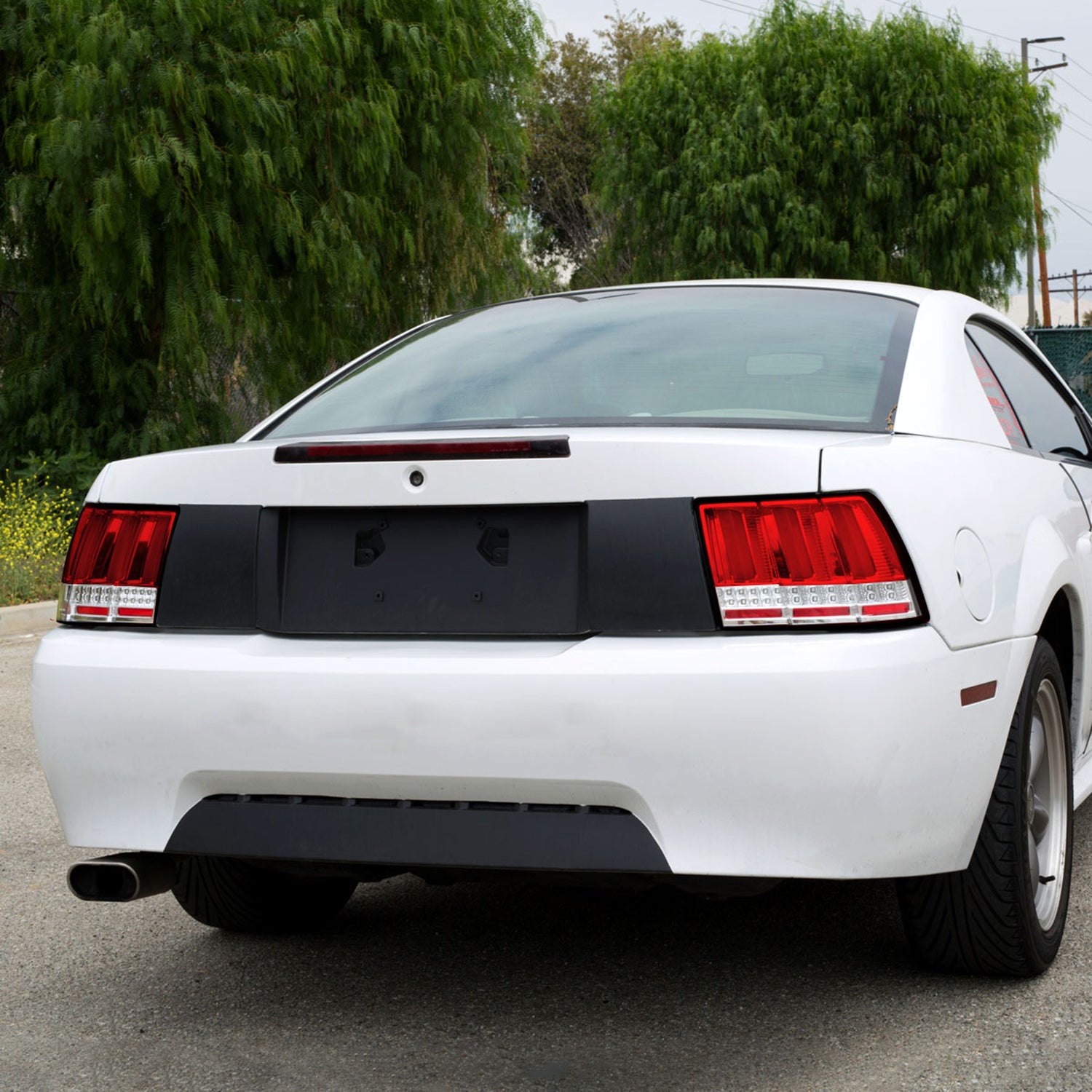 1999-2004 Ford Mustang Sequential LED Tail Lights Chrome Housing/Red Lens