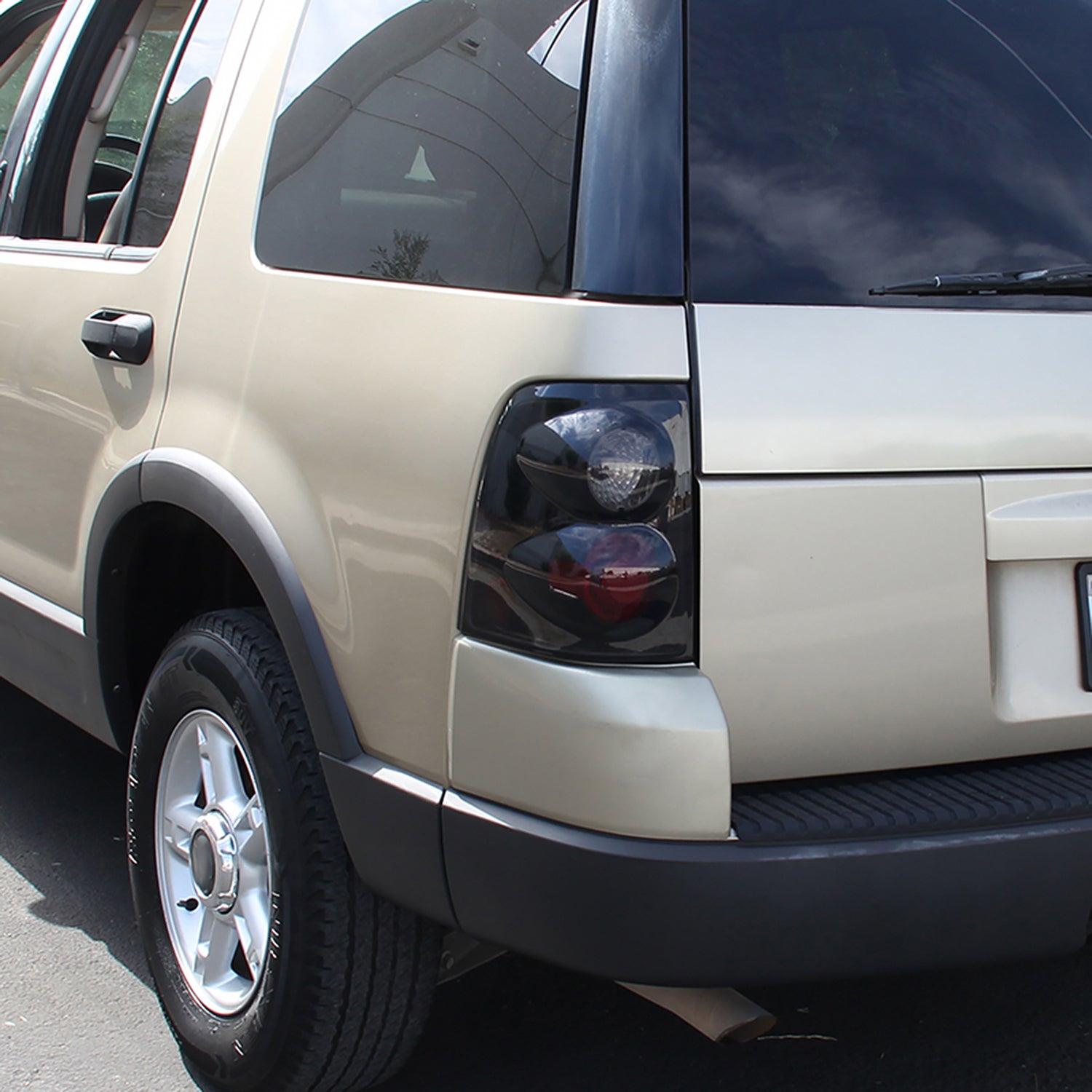 2002-2005 Ford Explorer Tail Lights Glossy Black Housing/Smoke Lens