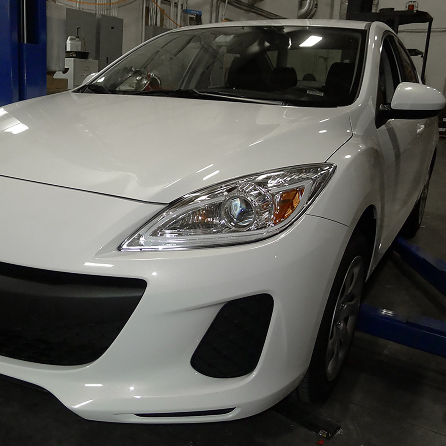 2010-2013 Mazda 3 Projector Headlights w/ LED Light Strip Chrome/Clear Lens