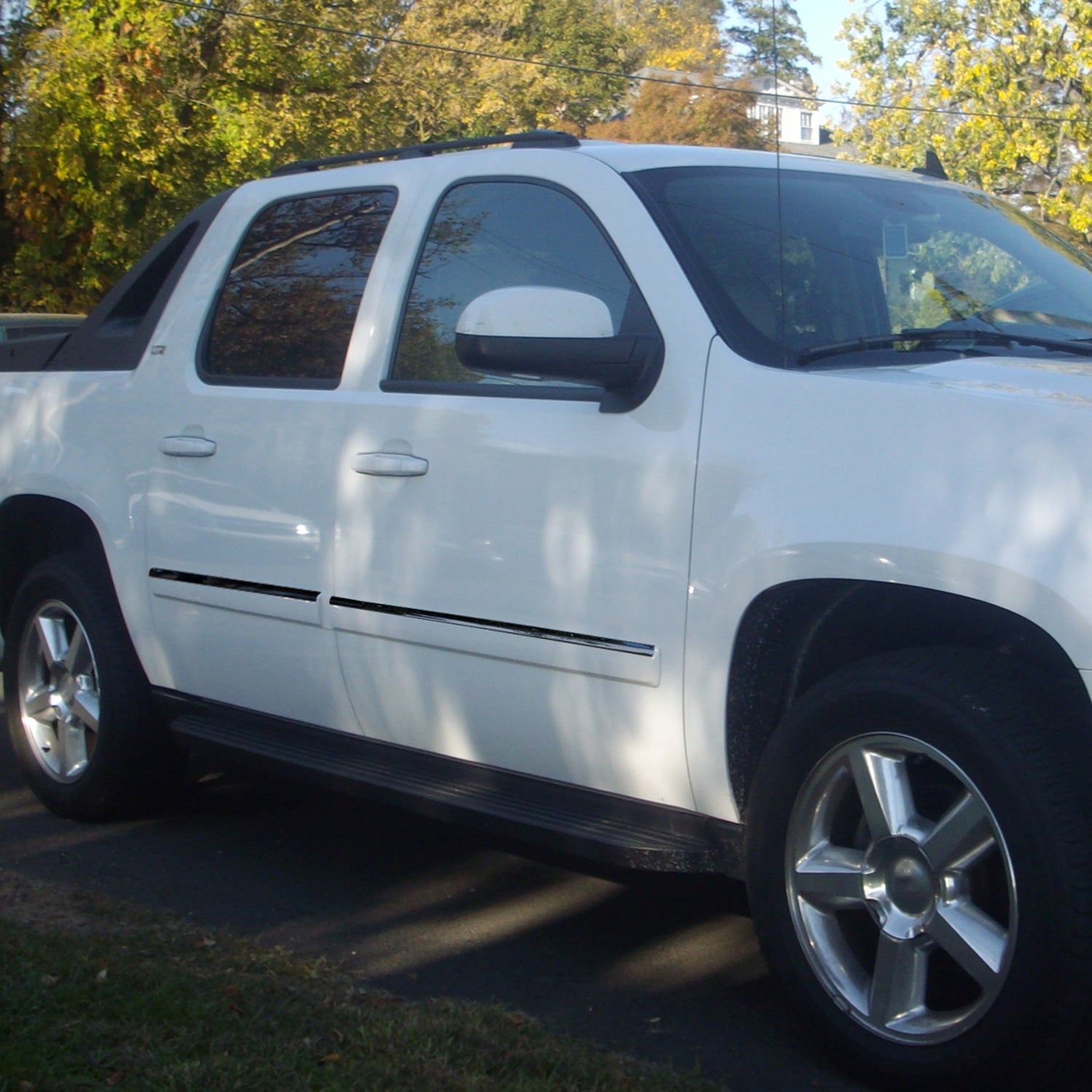 2007-2009 Chevy Avalanche/Suburban Stainless Steel Side Door Trim Set 4Pcs