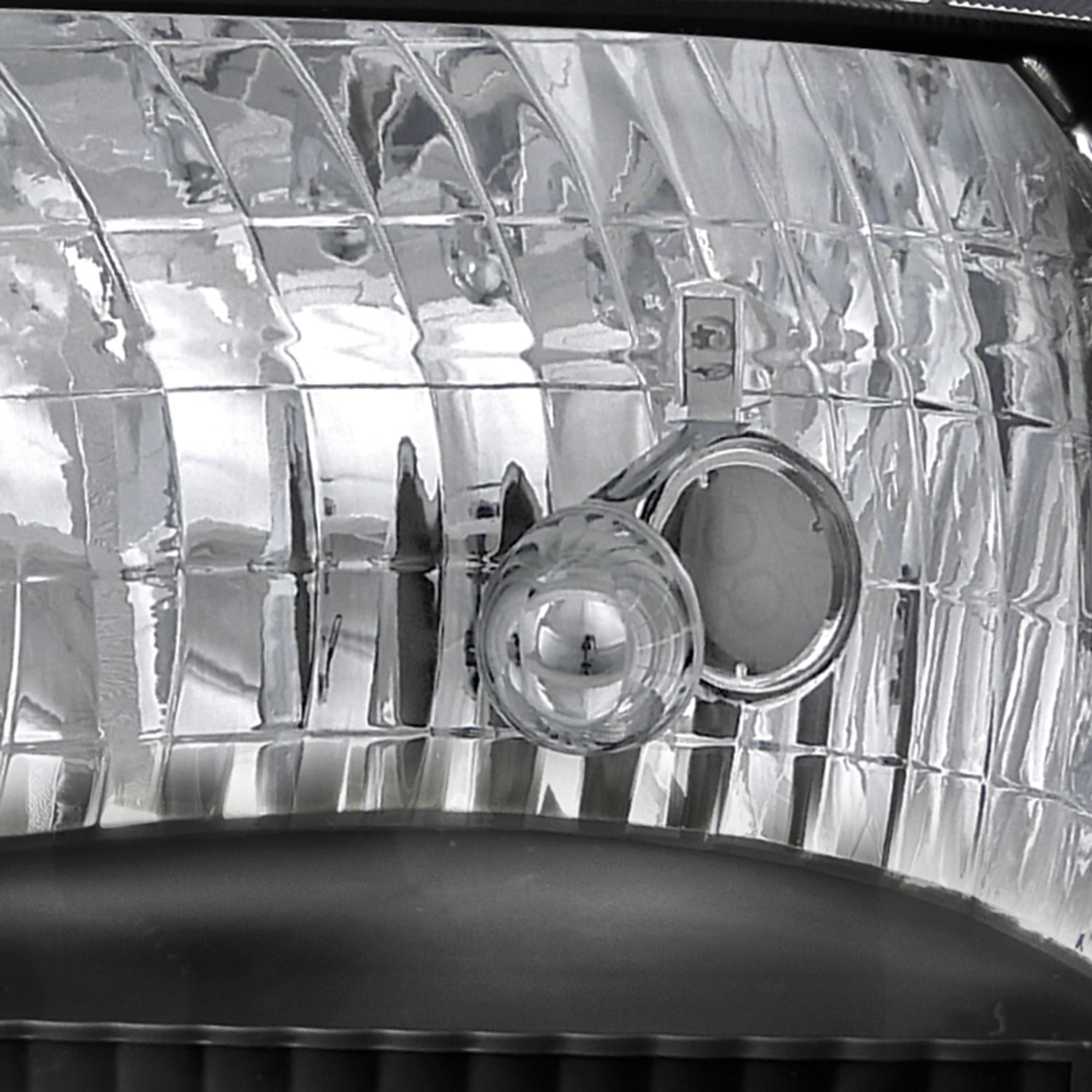 1999-2004 Ford F-250/350/450/550/Excursion Factory Headlights Matt Black