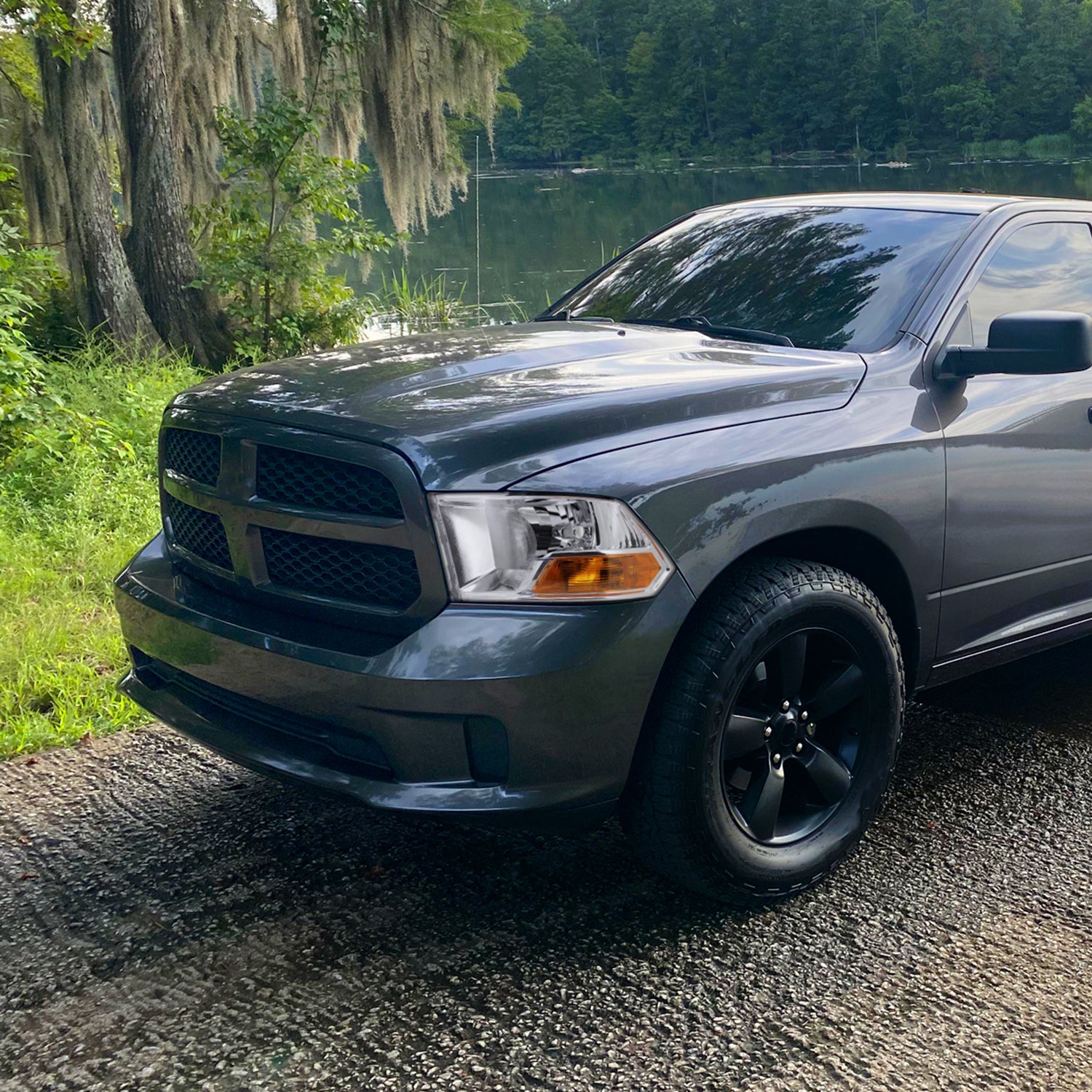 2009-2018 Dodge RAM 1500 / RAM 2500 3500 Factory Dual Headlights Chrome