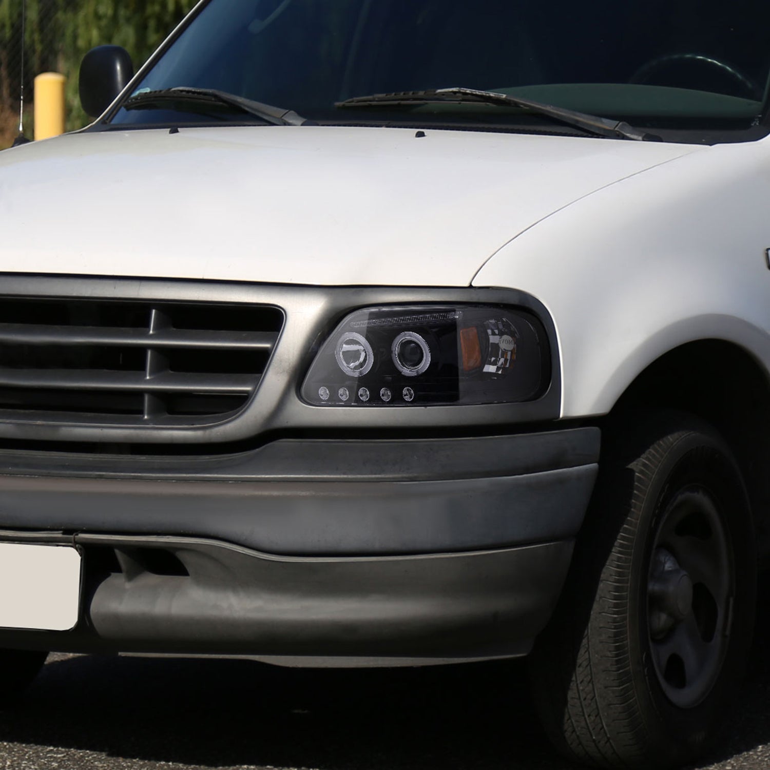 1997-2004 Ford F-150 / 1997-2002 Expedition Dual Halo Projector Headlights Smoke