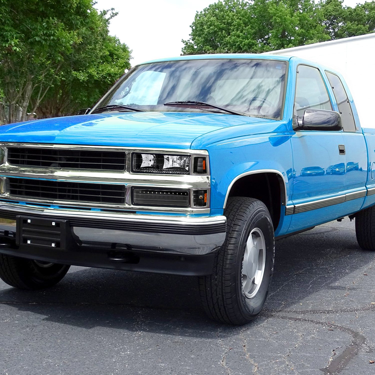 1994-1998 Chevy C/K Silverado/Tahoe Corner Lights Matte Black/Clear Lens