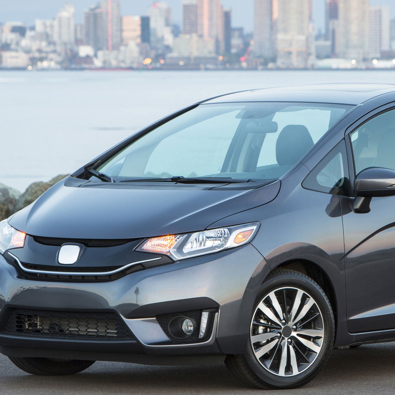 2015-2017 Honda Fit 12V/55W H11 Fog Lights w/ LED Light Strip Chrome/Clear