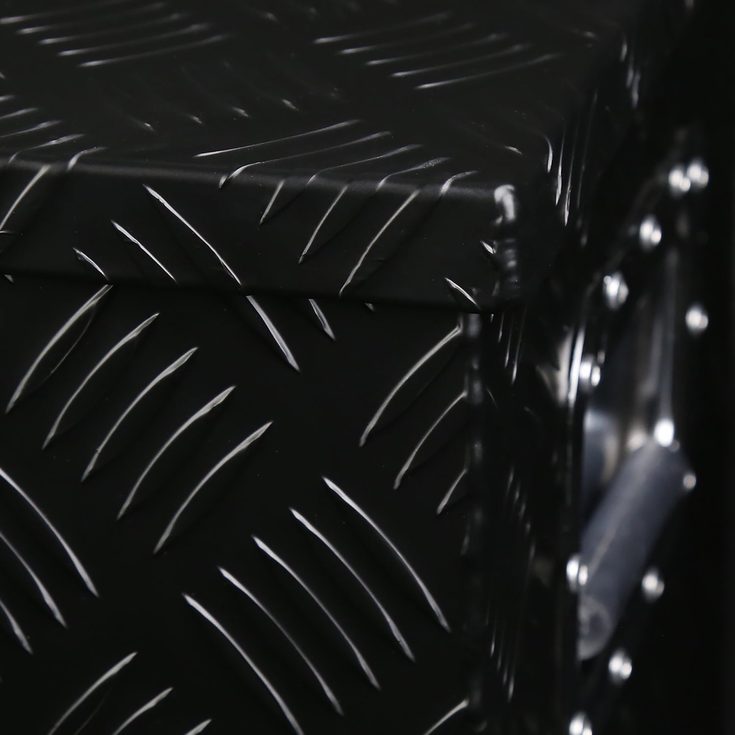 Universal 44" Heavy Duty Black Aluminum Tool Box w/ Side Handles Lock & Keys