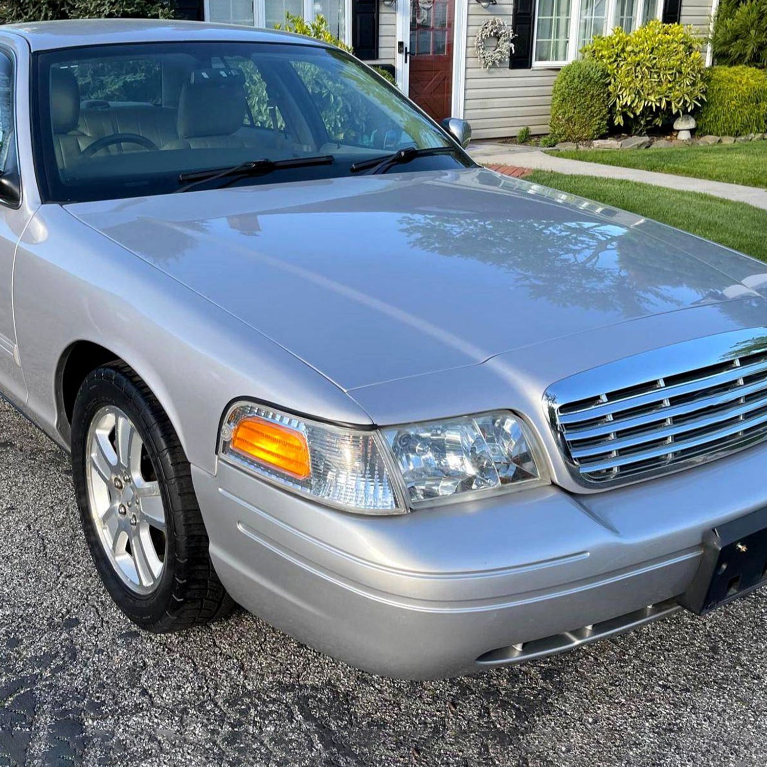 1998-2011 Ford Crown Victoria Factory Headlights Corner Signal Lights Chrome