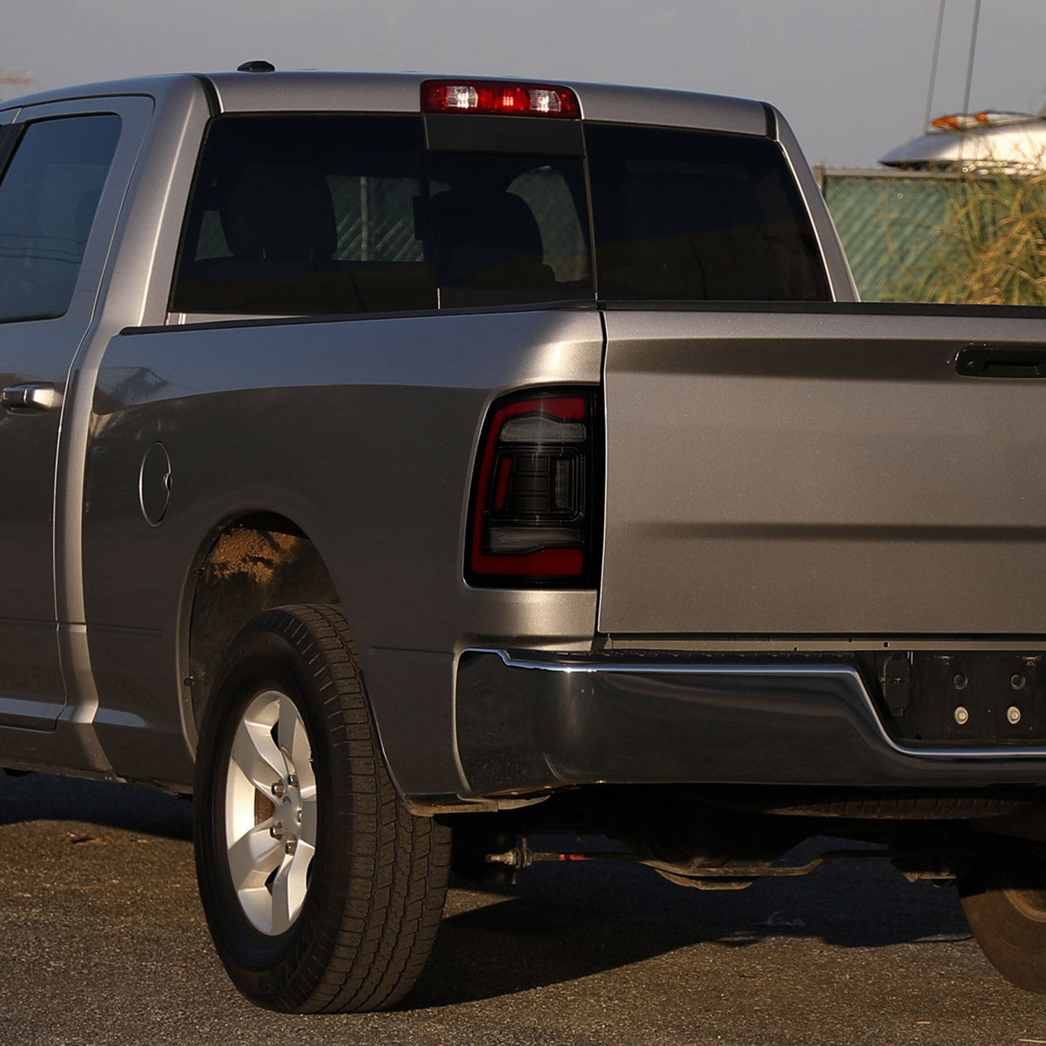 2009-2018 Dodge RAM 1500 2500 3500 Red LED Bar Tail Lights Matt Black/Smoke