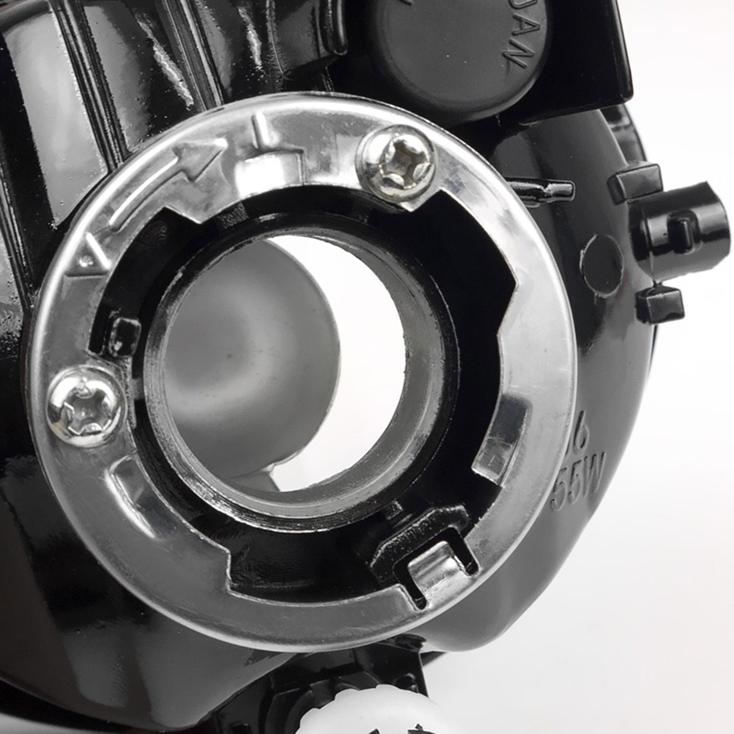 2003-2008 Toyota Matrix Pontiac Vibe 12V/55W 9006 Fog Lights Chrome/Clear Lens