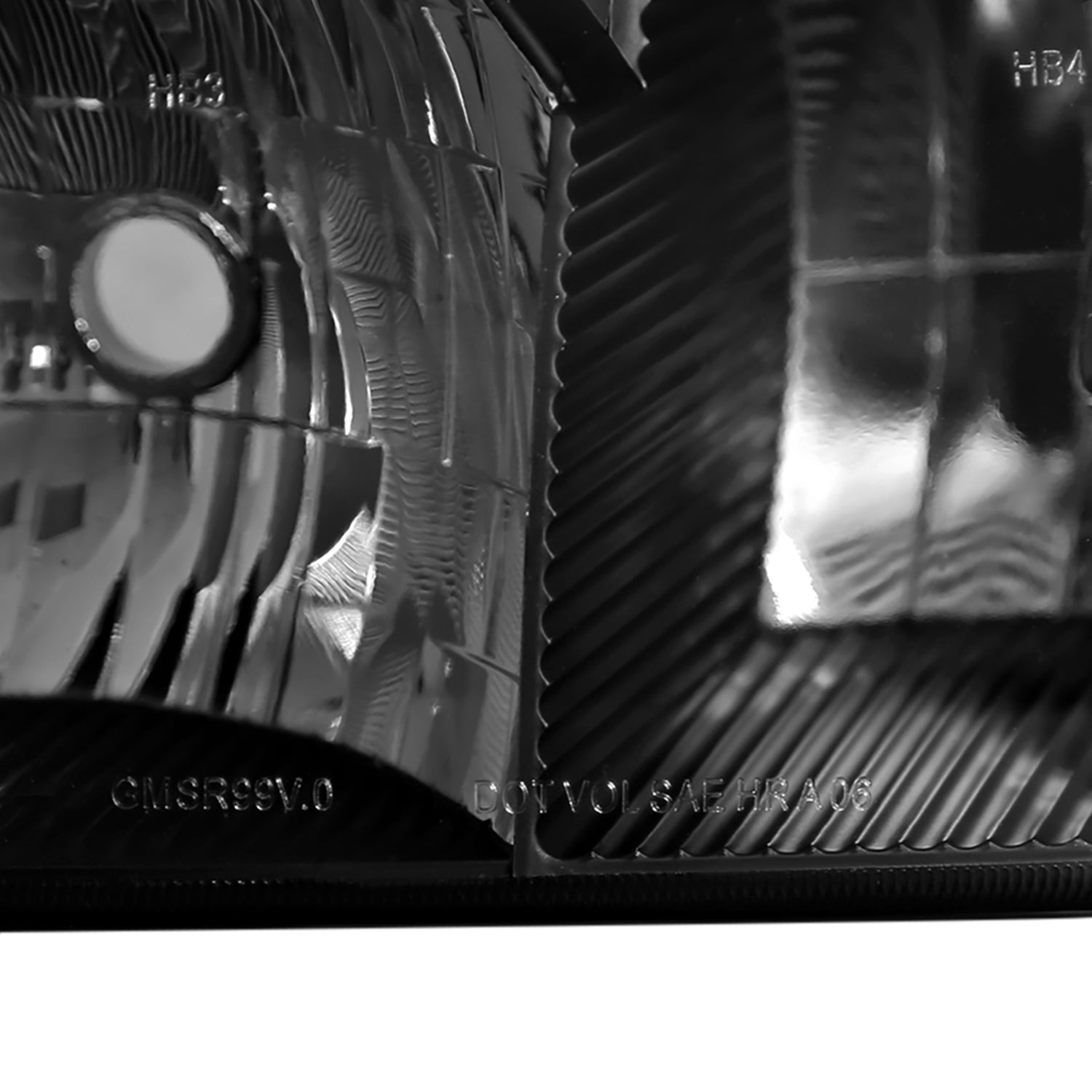 1999-2006 GMC Sierra/Yukon/Yukon XL Crystal Headlights Amber Reflector Black