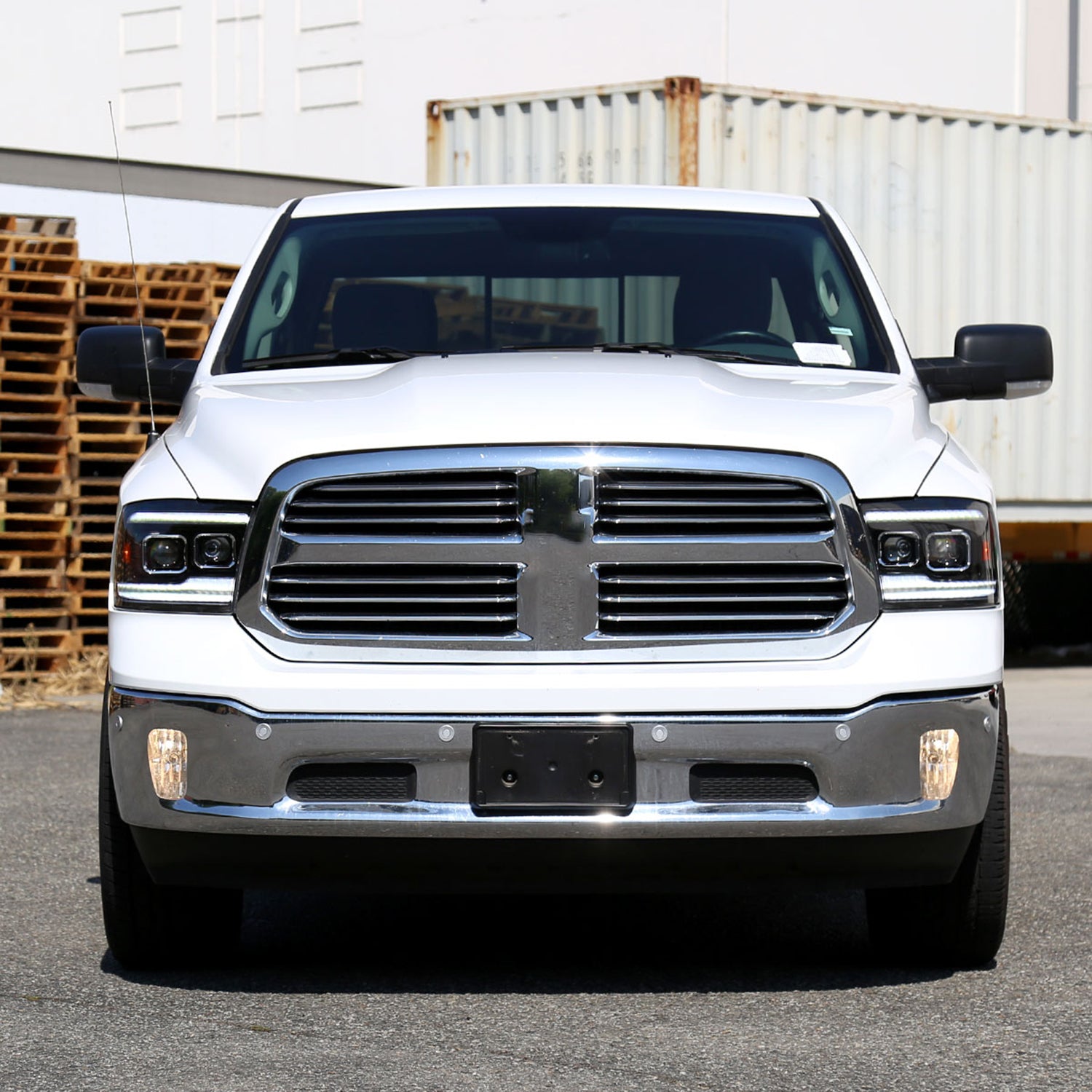 2009-2018 Dodge RAM 1500 / RAM 2500 3500 Switchback Headlights Matte Black