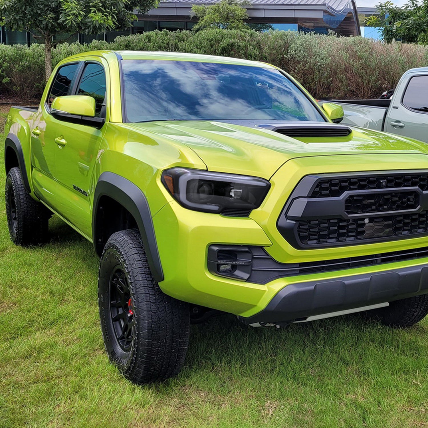 2016-2023 Toyota Tacoma Switchback LED C-Bar Projector Headlights Black/Smoke